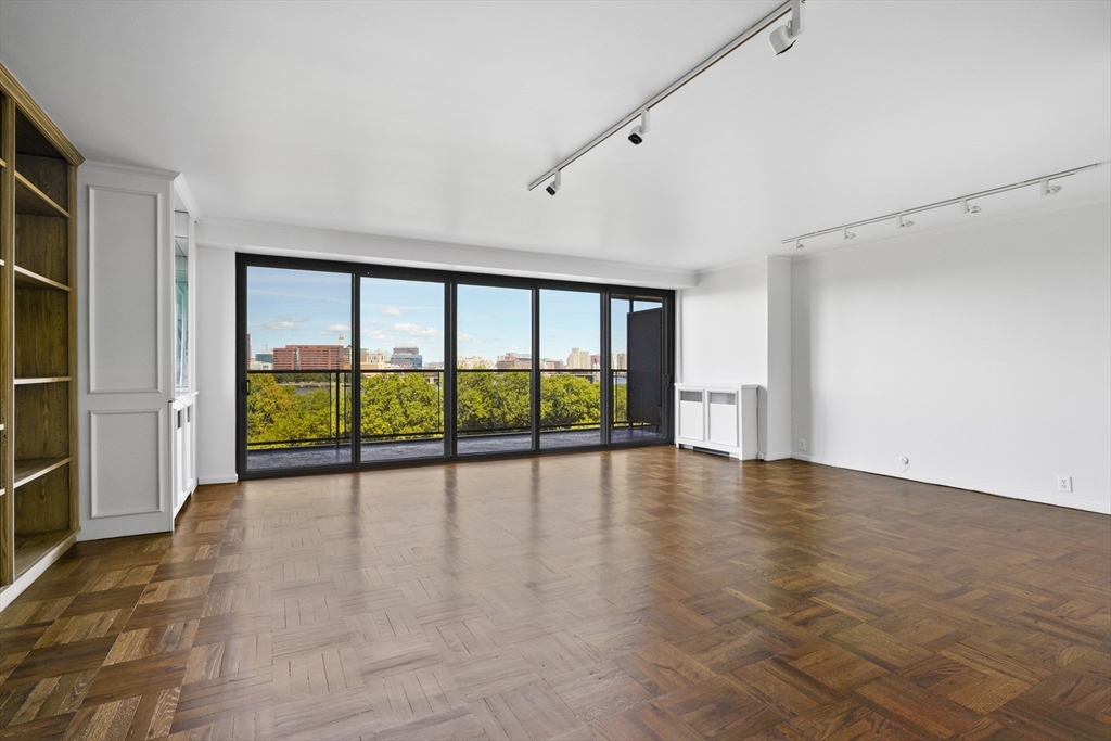 180 Beacon Street # 7F