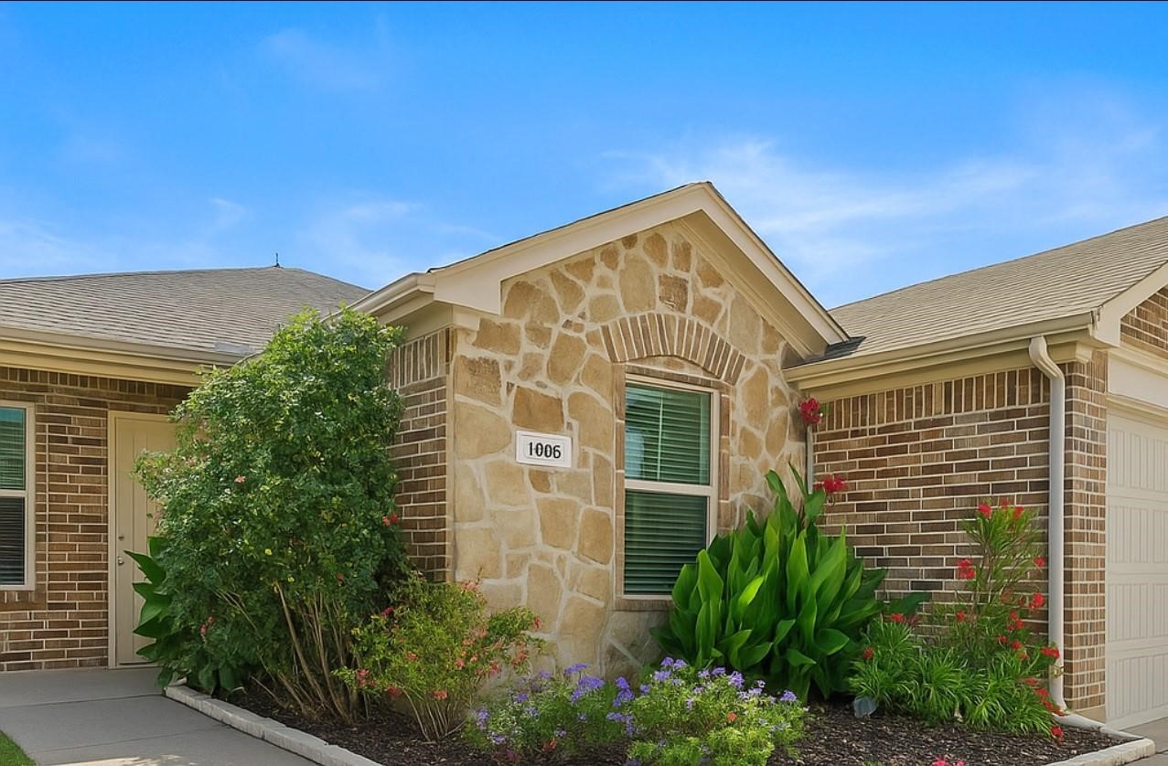 1056 Decker Drive