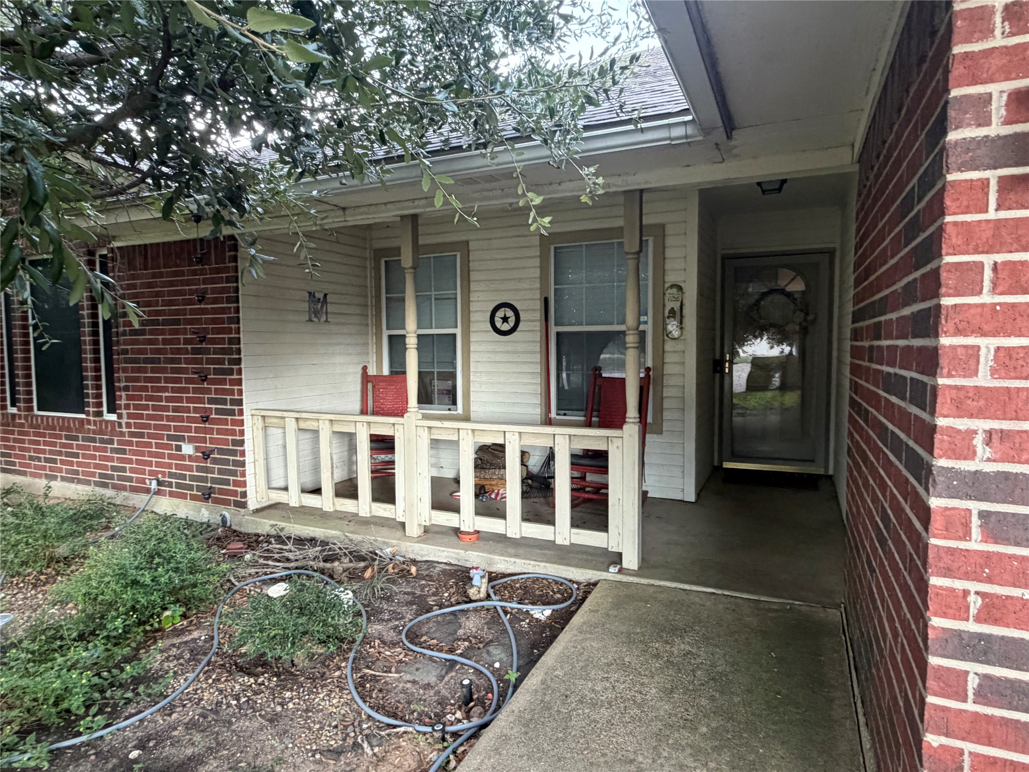 613 Sapphire Boulevard