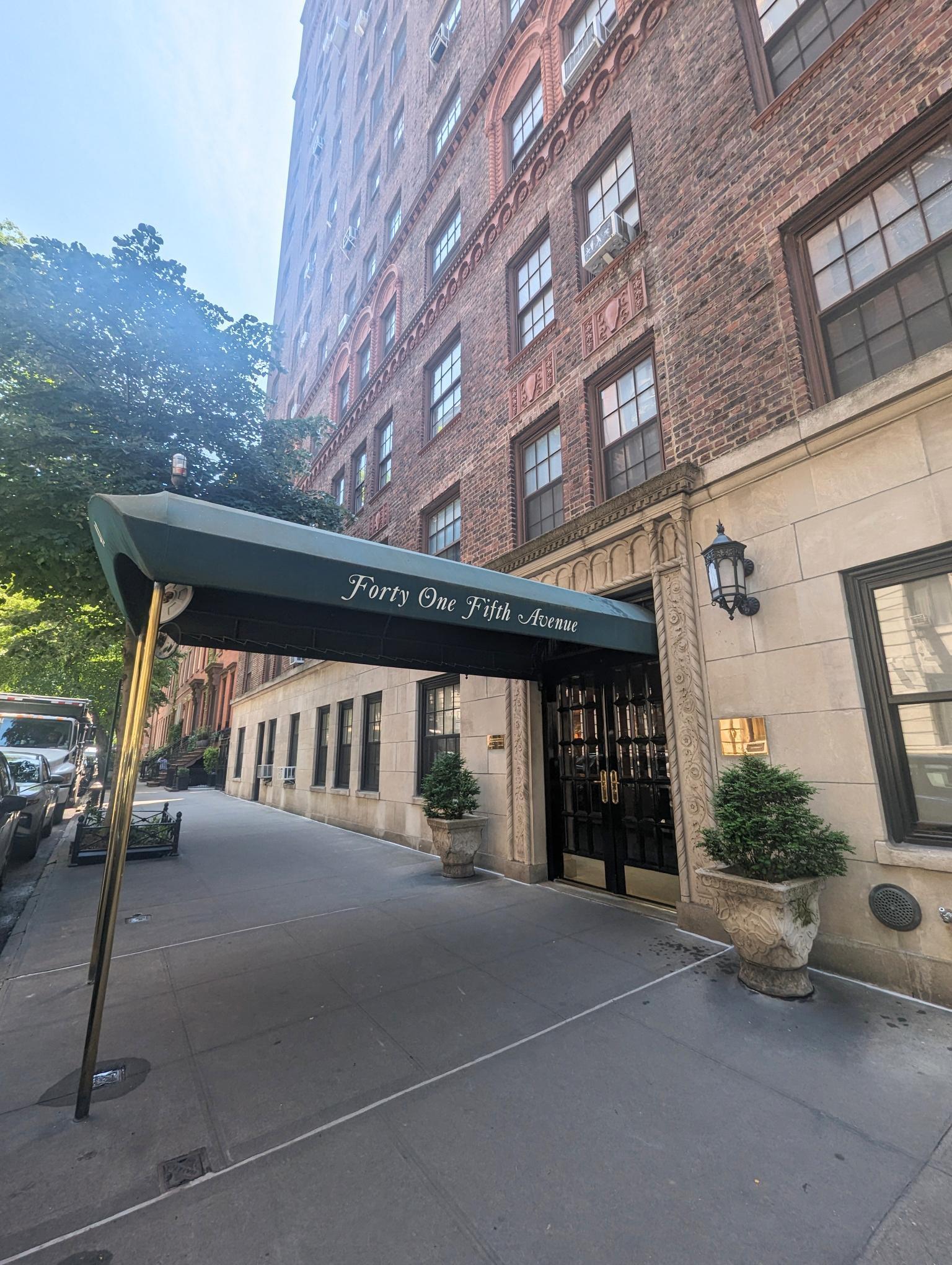 41 5TH Avenue 15A