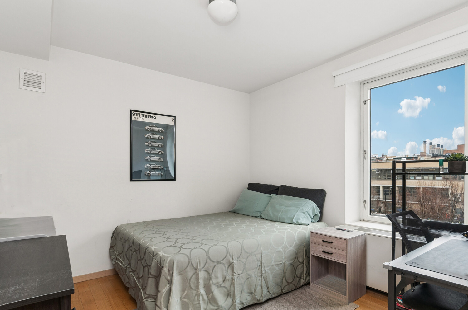 311 E 11TH Street 3D