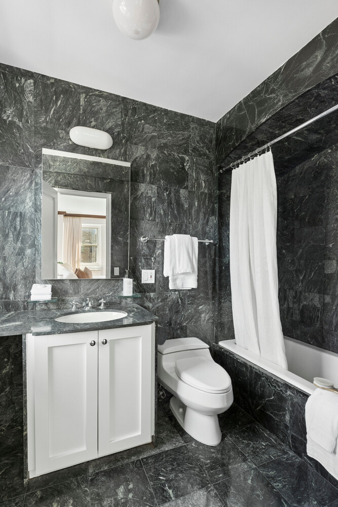 710 PARK Avenue 11DE