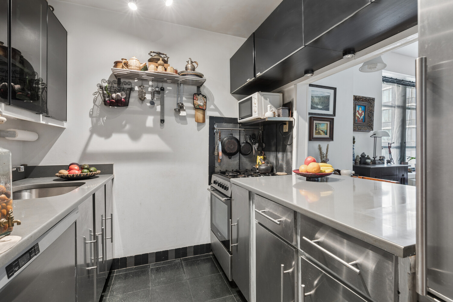 43 W 61ST Street 16H