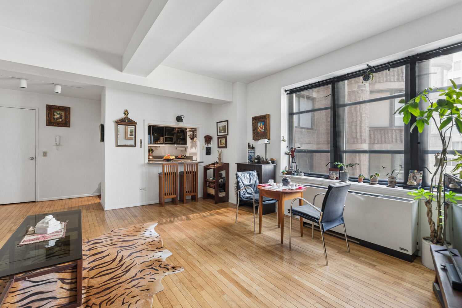 43 W 61ST Street 16H