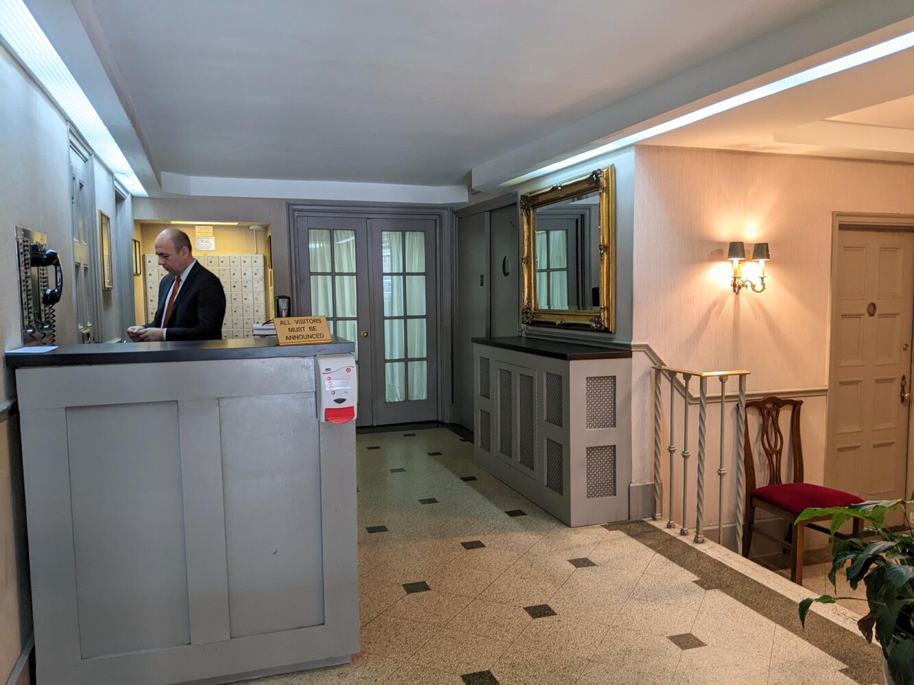 211 E 35TH Street 10G