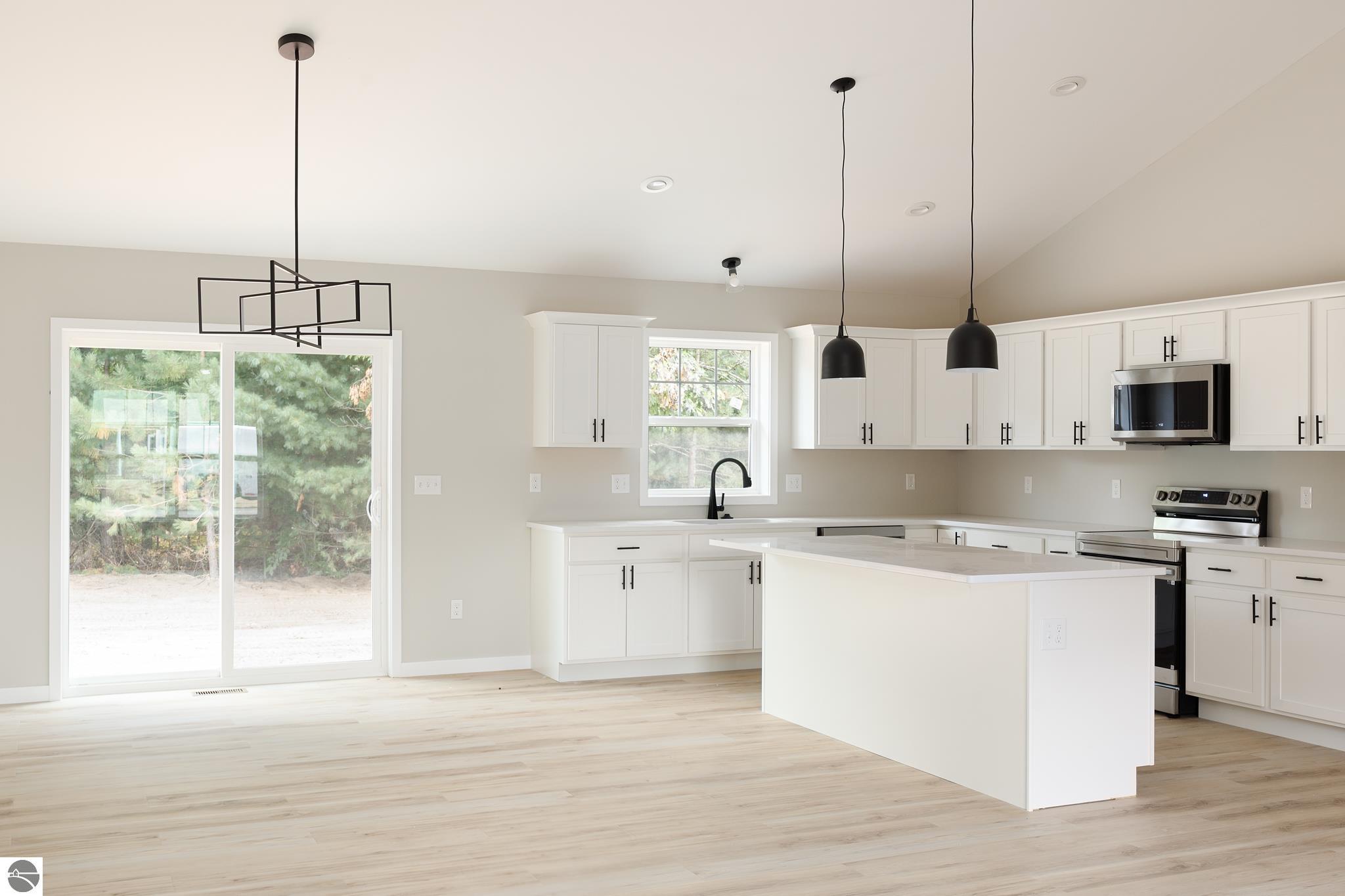 1823 Old Cabin Drive