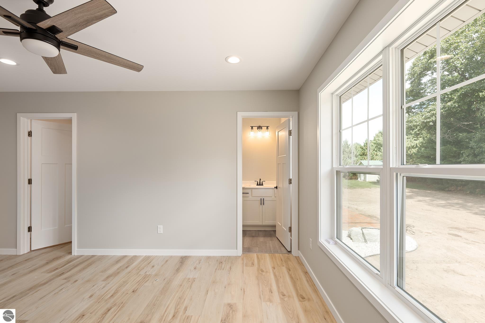 1823 Old Cabin Drive