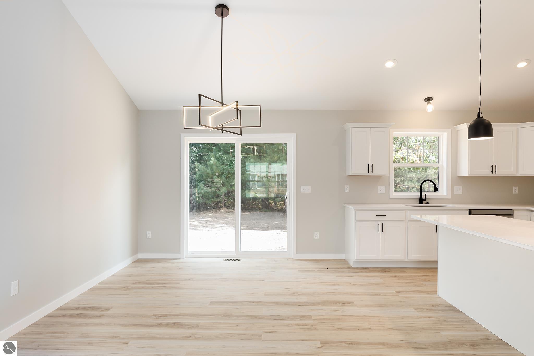 1823 Old Cabin Drive