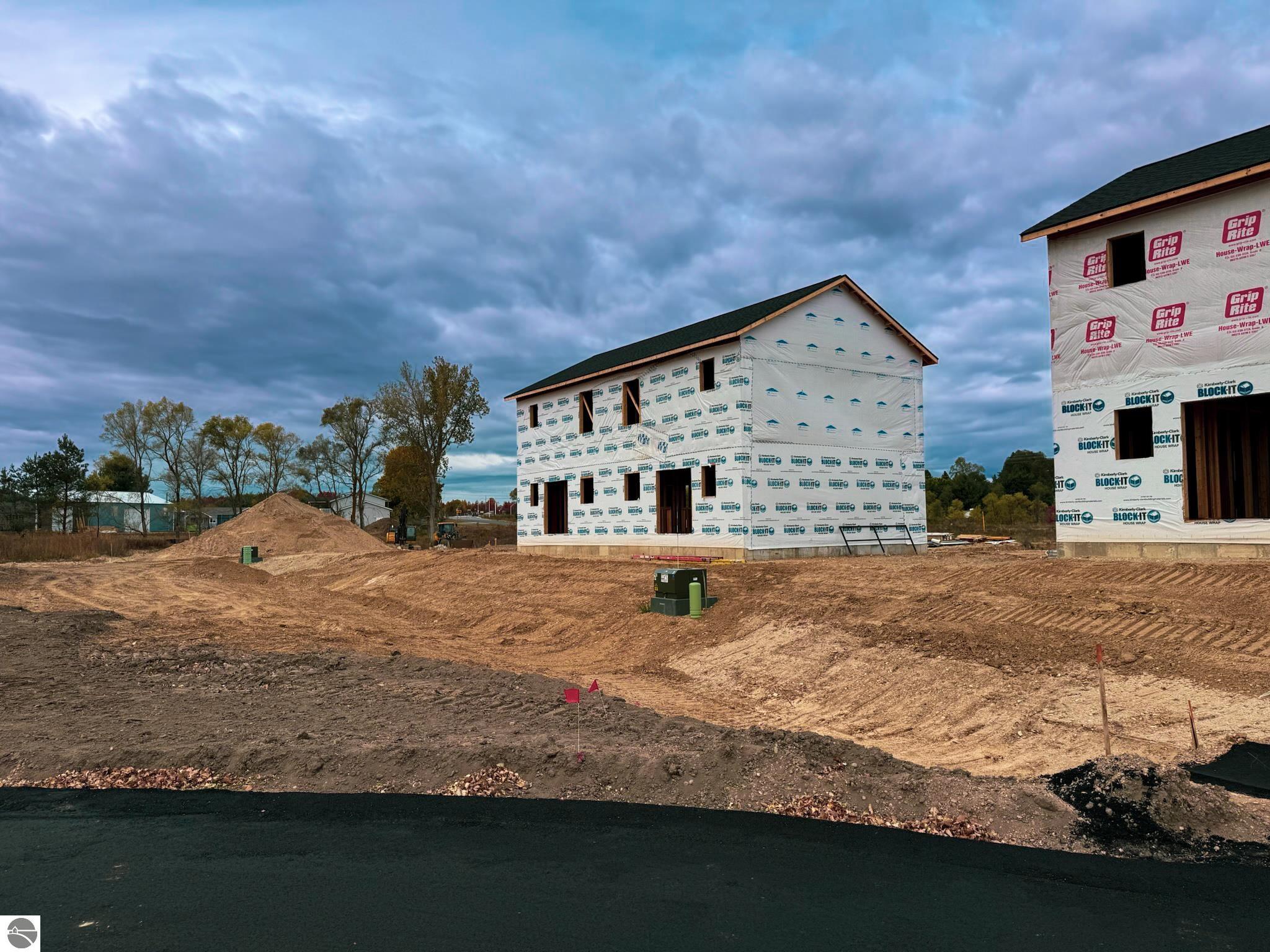 174 Thrive Boulevard # 18