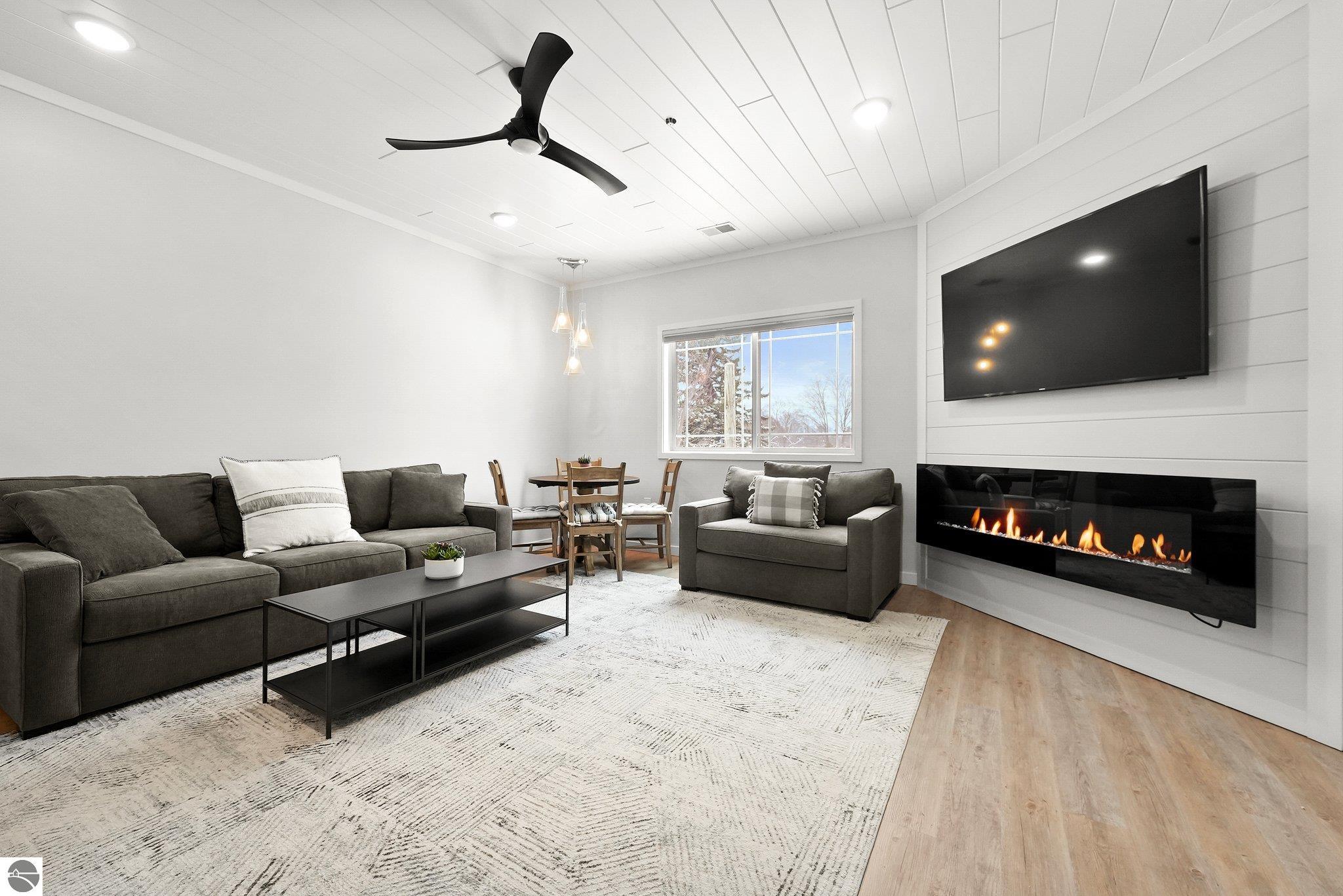917 Third Street # 12