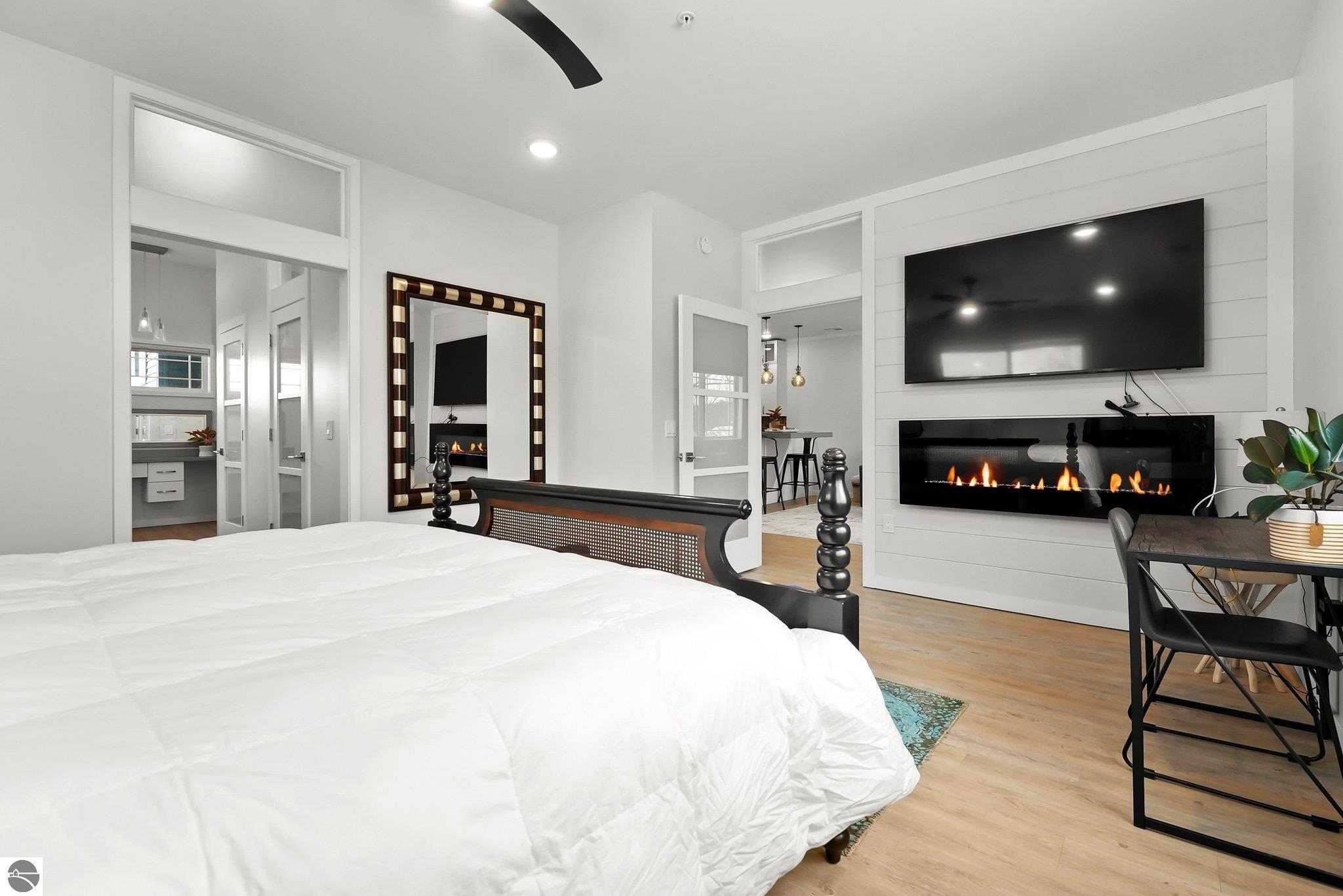 917 Third Street # 12