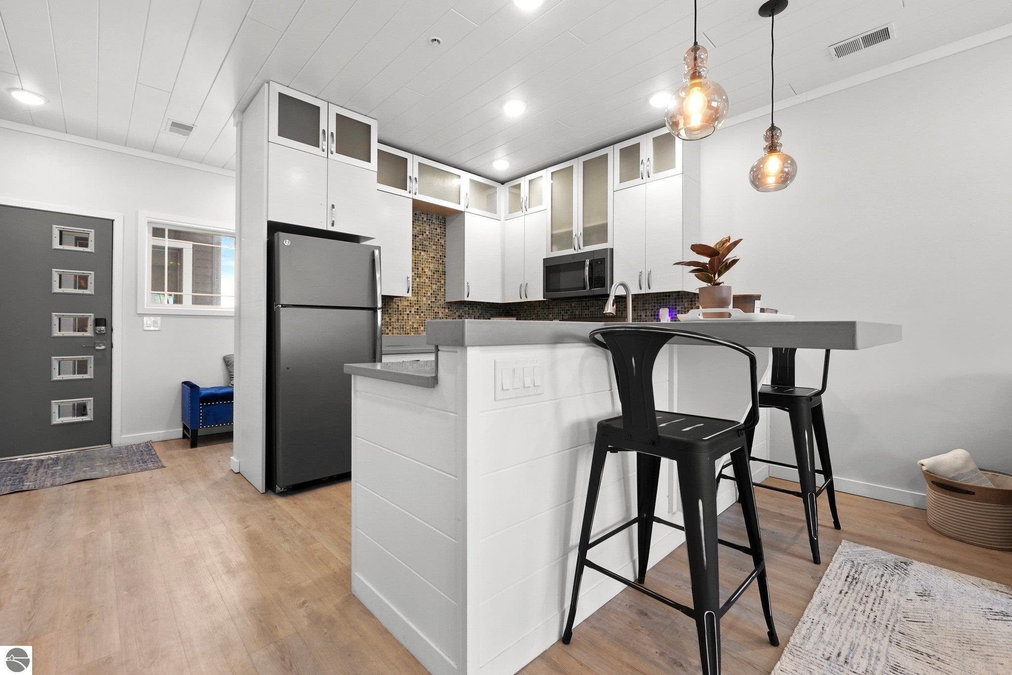 917 Third Street # 12
