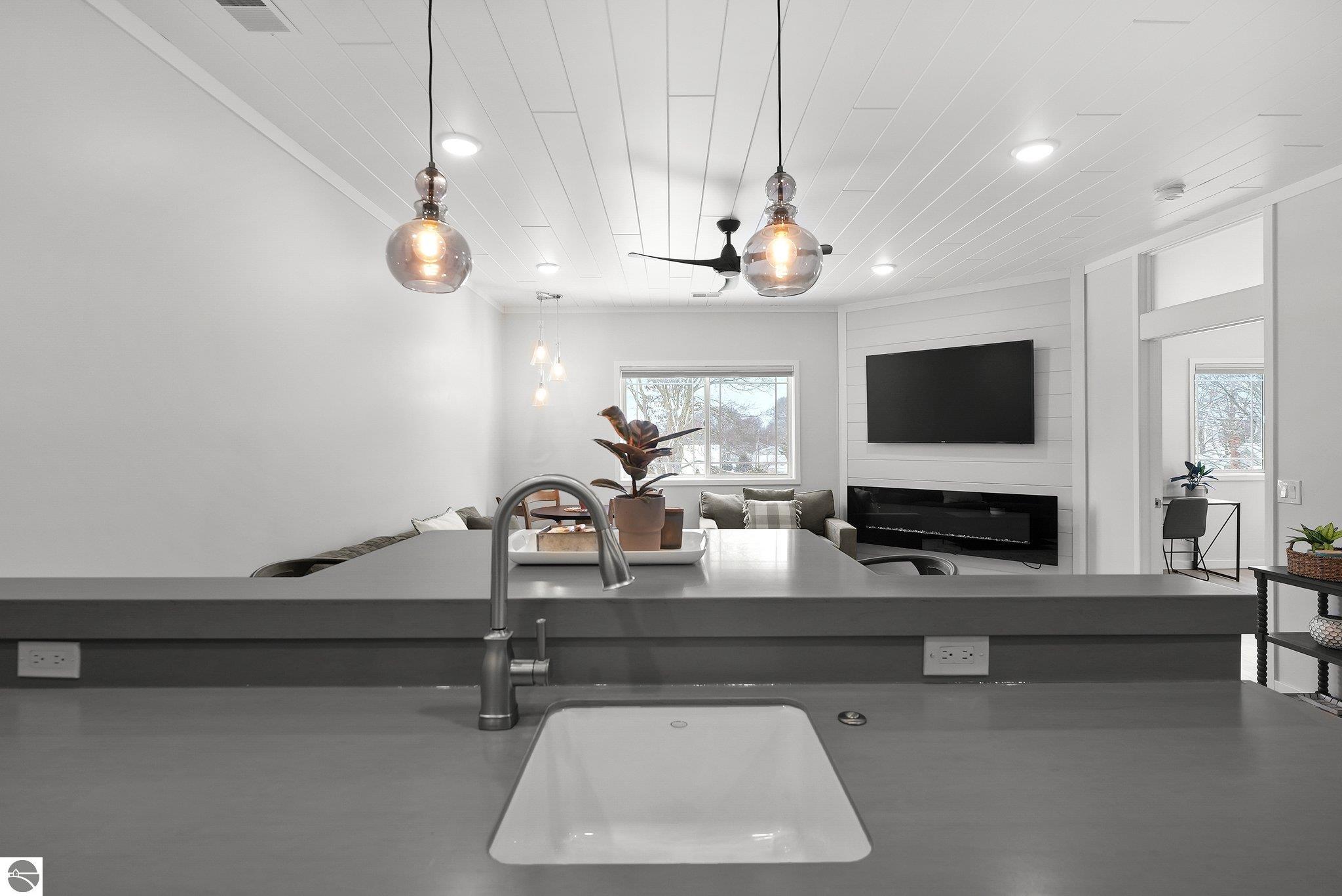 917 Third Street # 12
