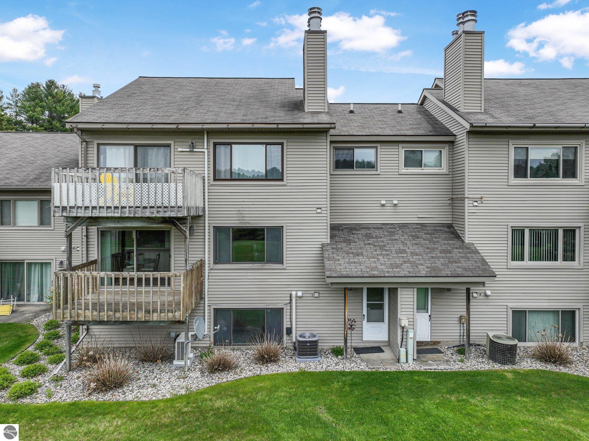 2683 Green Meadows Drive # 10