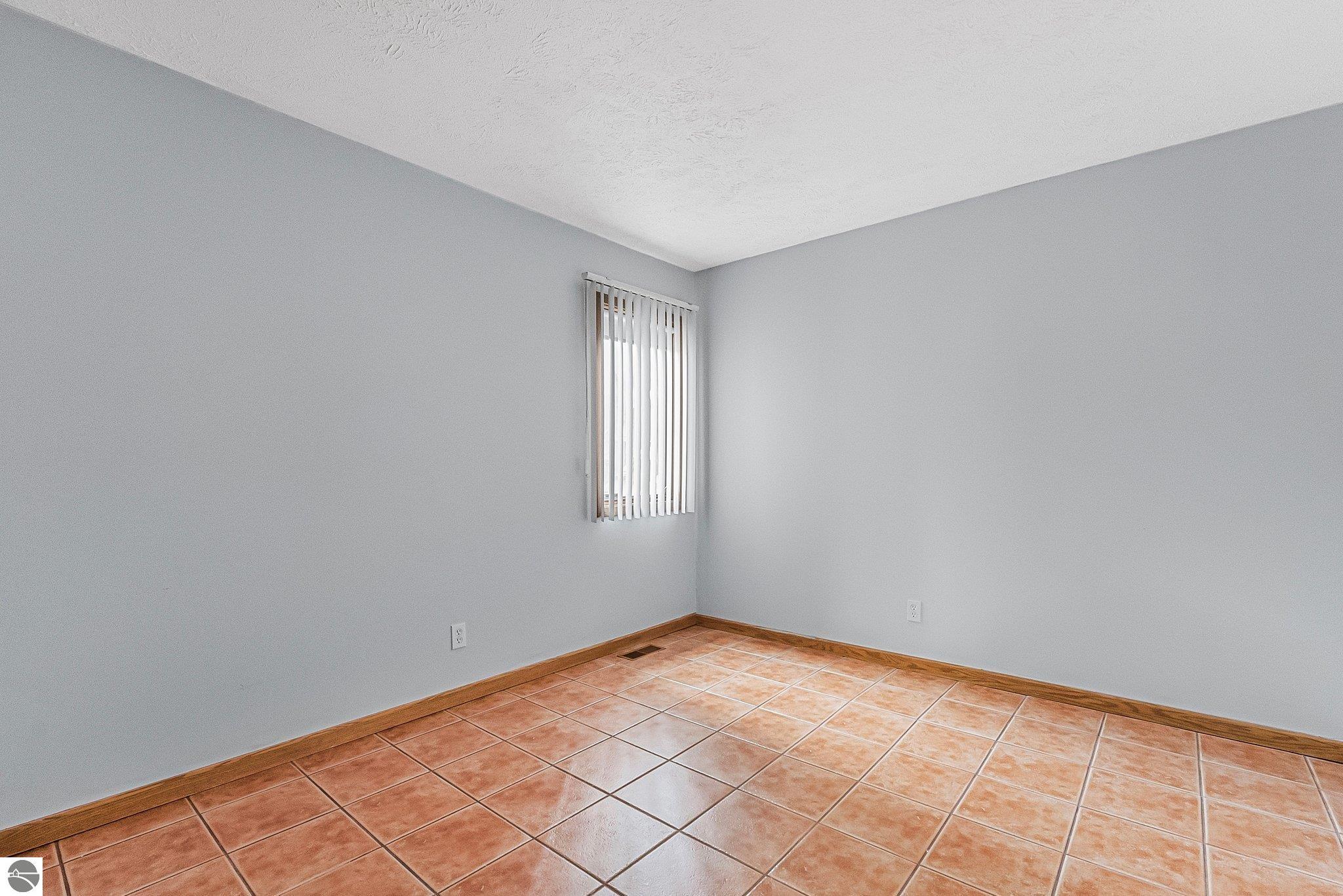 2683 Green Meadows Drive # 10