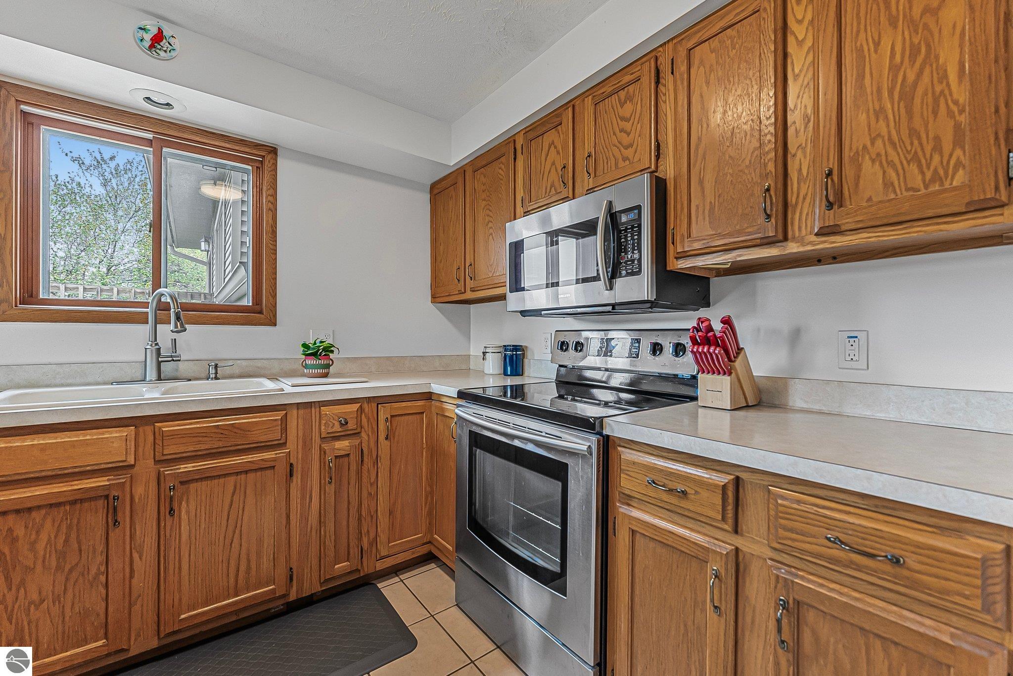 2683 Green Meadows Drive # 10