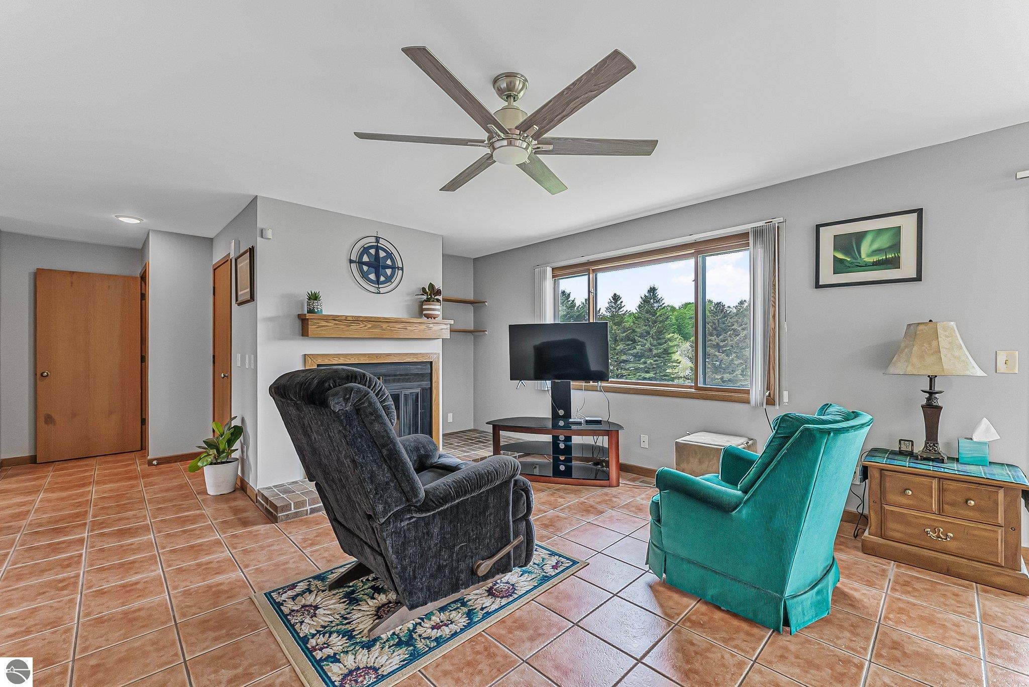 2683 Green Meadows Drive # 10