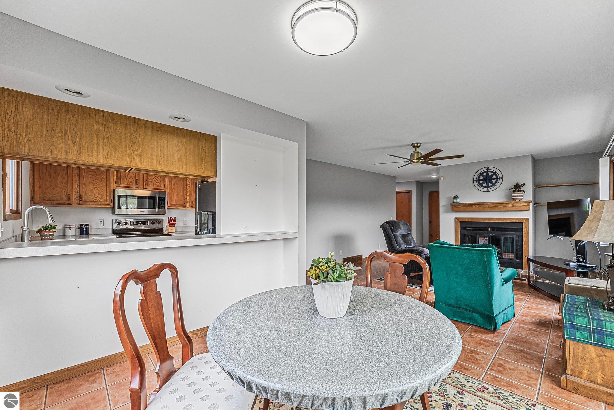 2683 Green Meadows Drive # 10