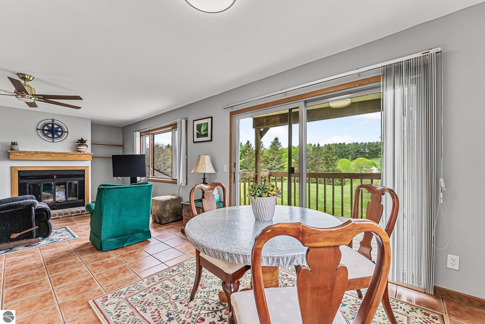 2683 Green Meadows Drive # 10