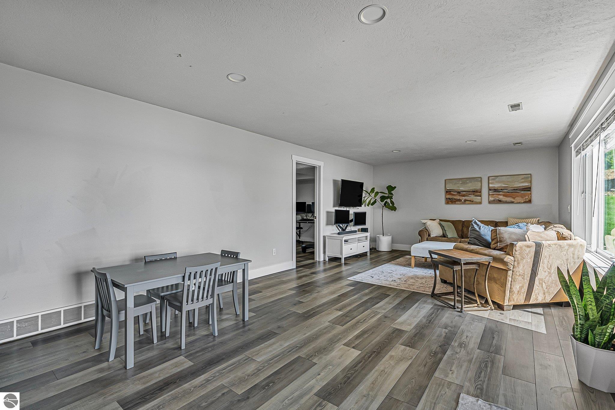 5163 Silver Cove Drive