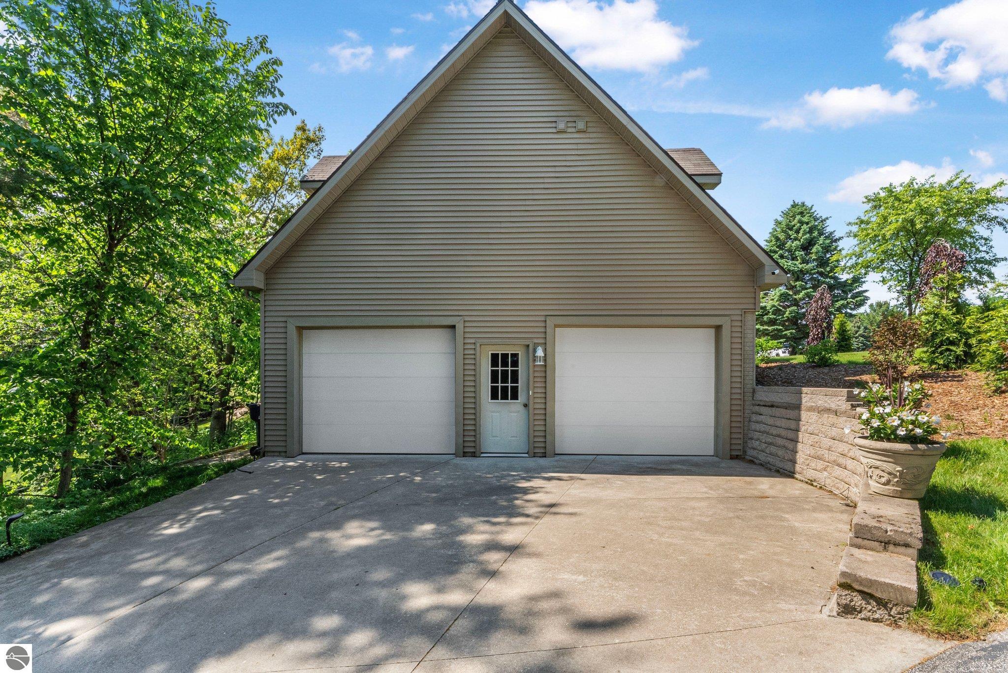 5163 Silver Cove Drive