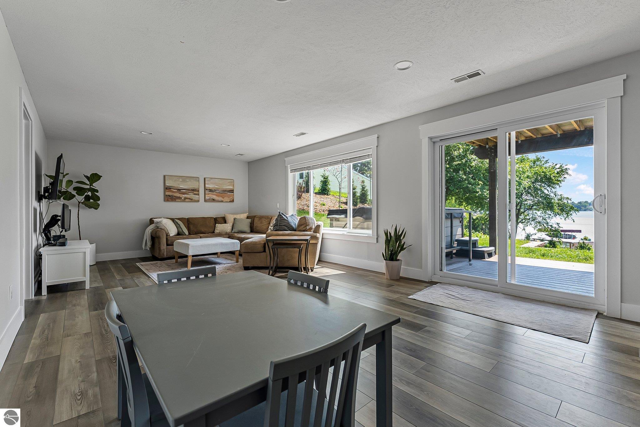 5163 Silver Cove Drive