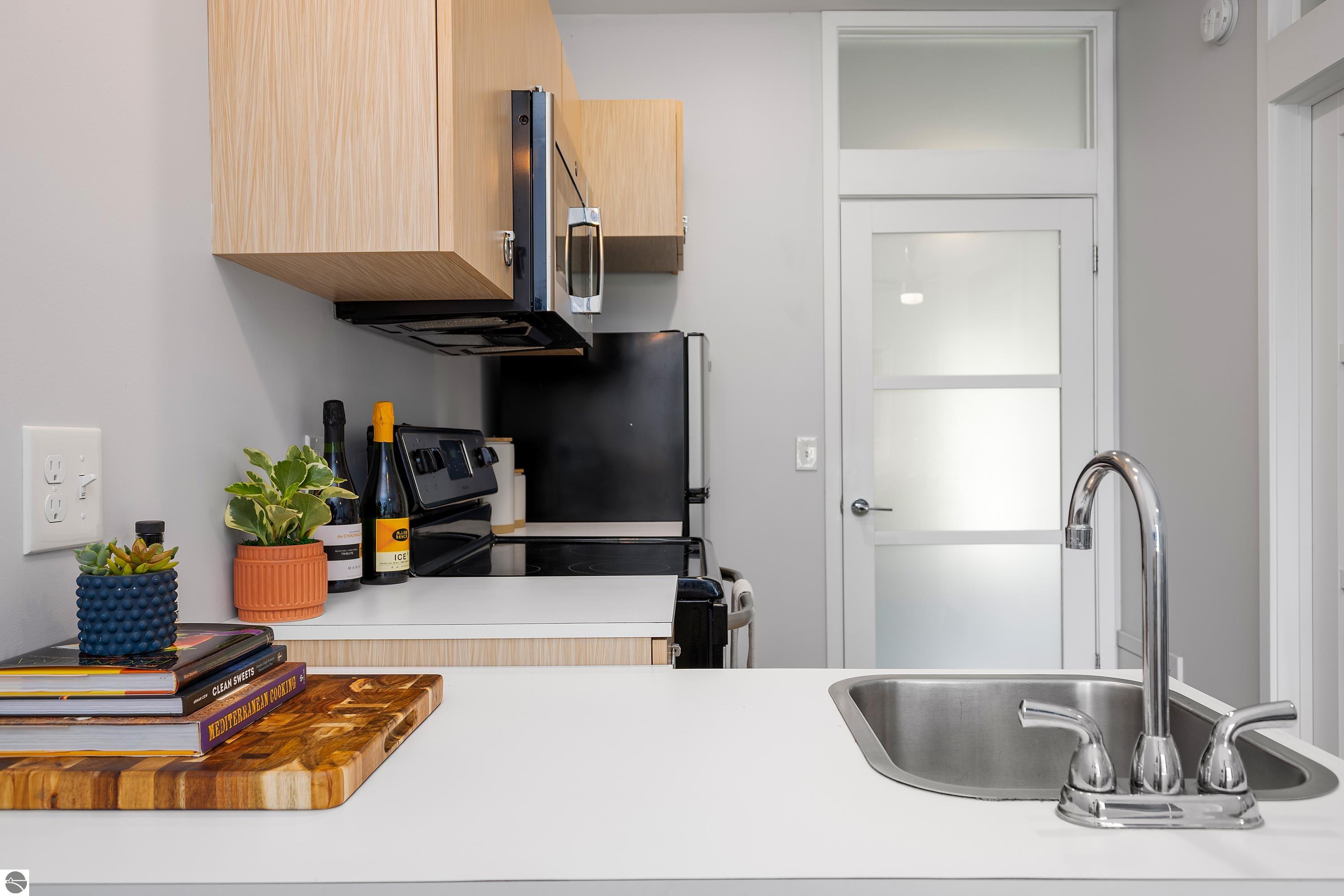 917 Third Street # 8