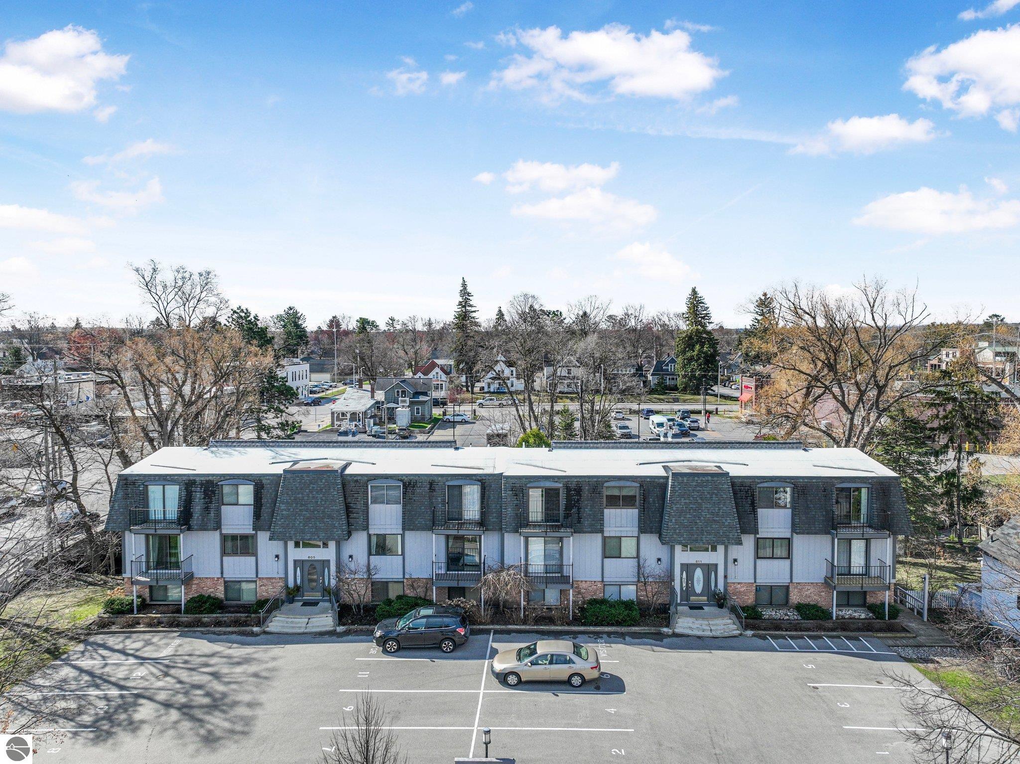 605 Third Street # 9