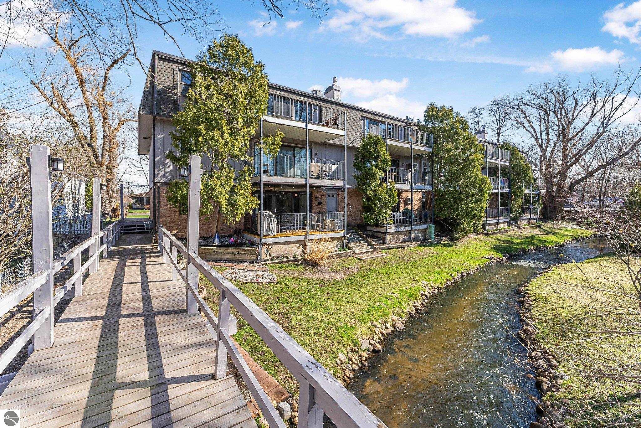 605 Third Street # 9