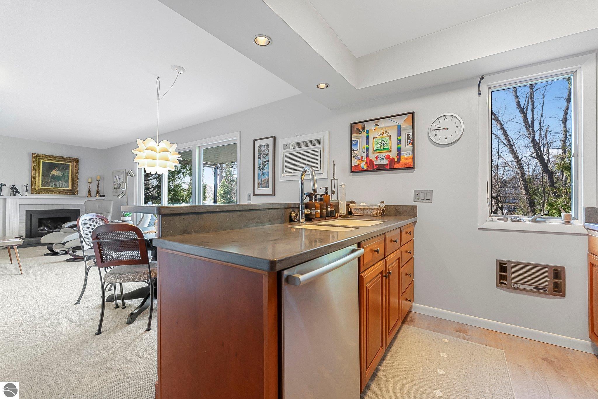 605 Third Street # 9