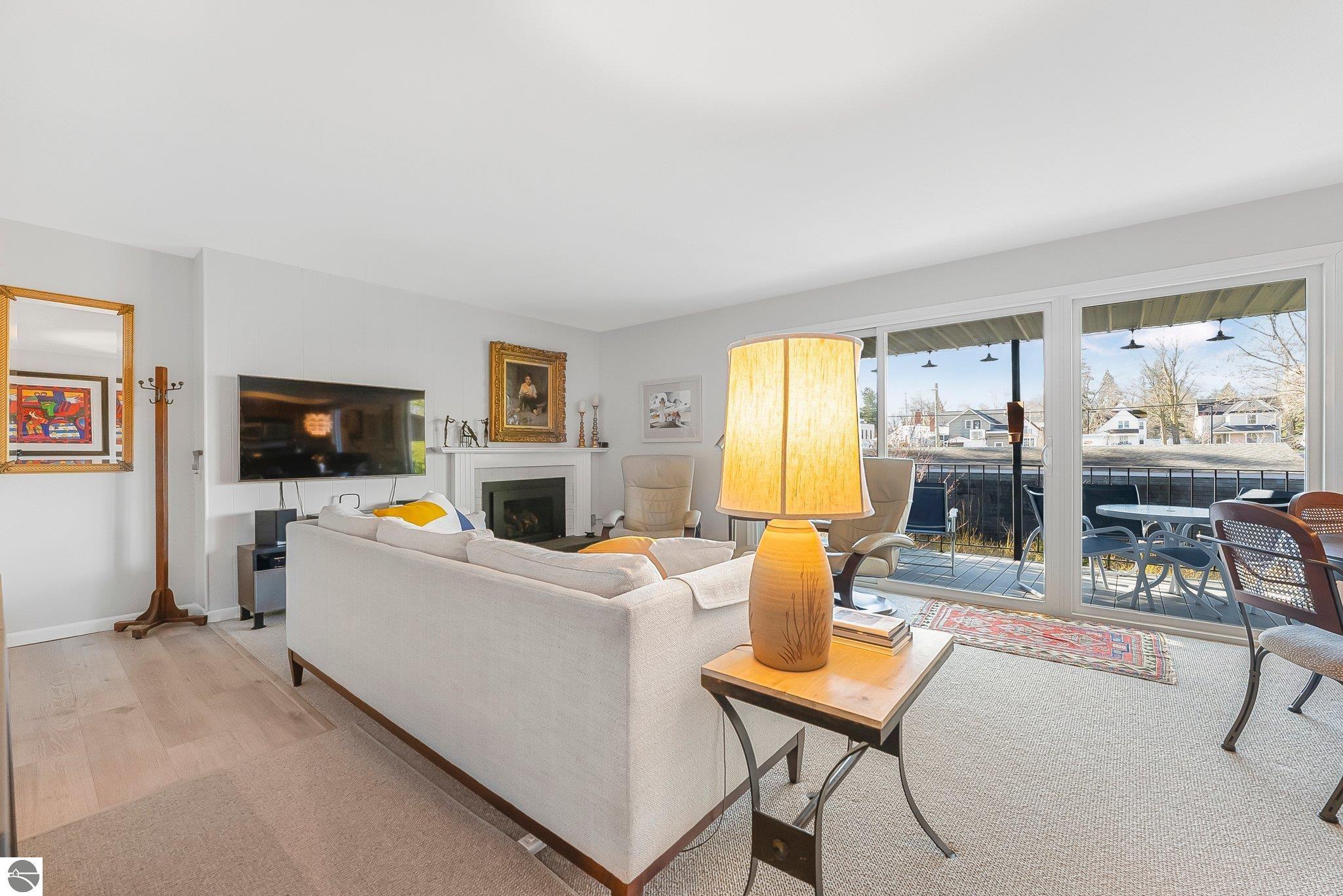 605 Third Street # 9