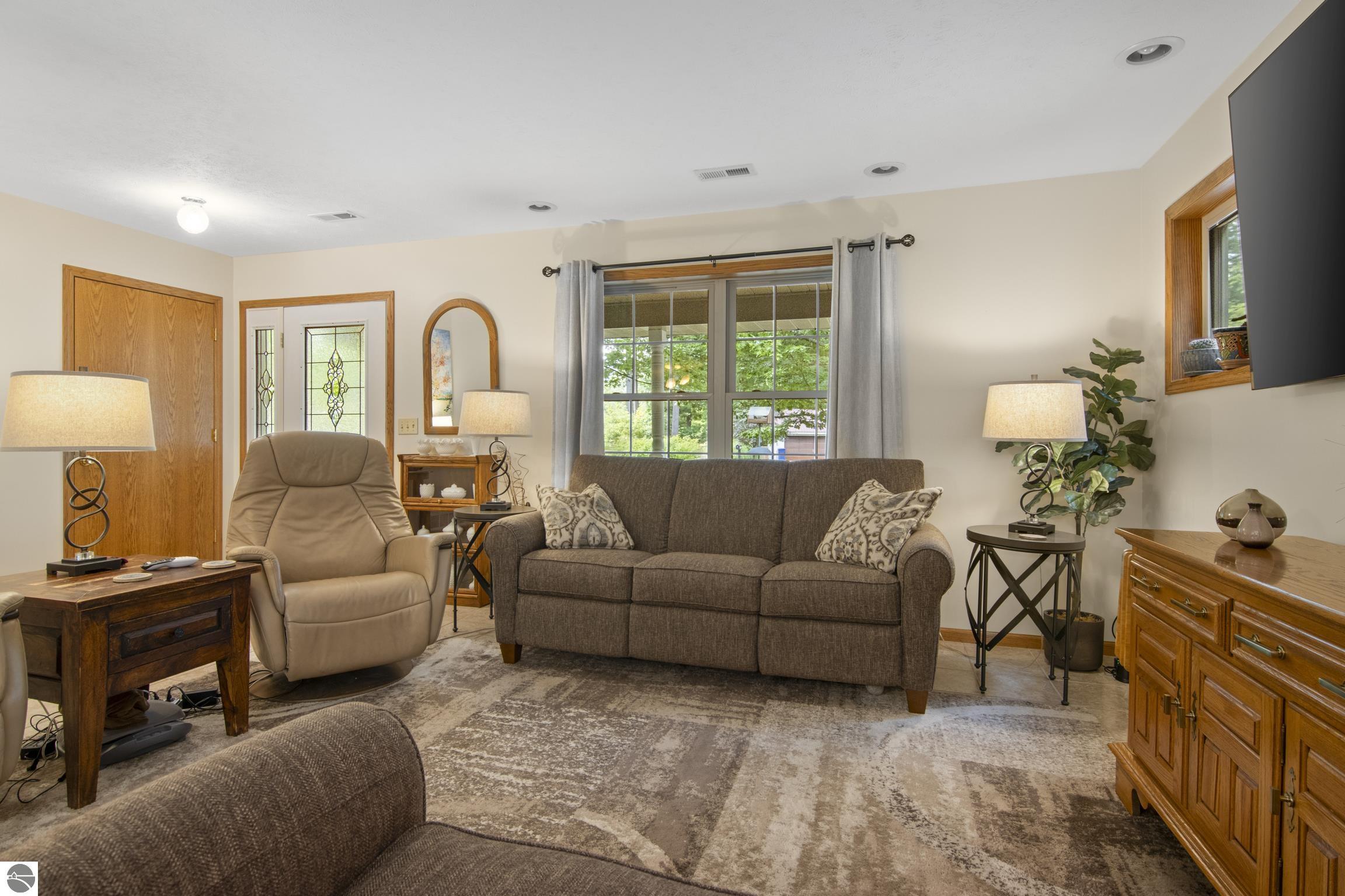 2078 Timber Trail, NE