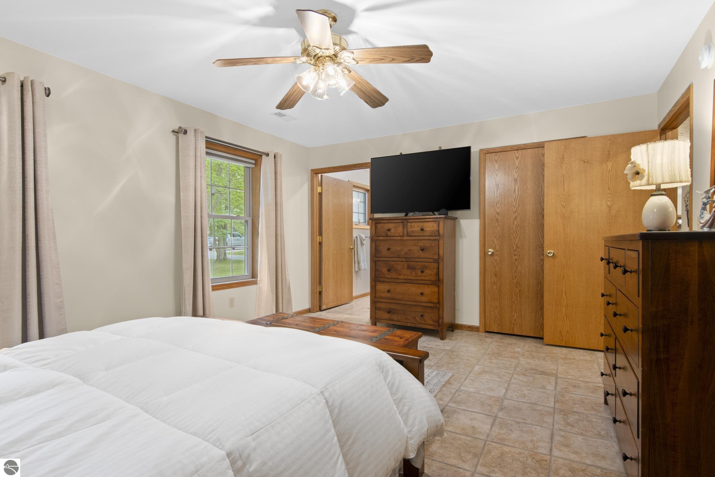 2078 Timber Trail, NE