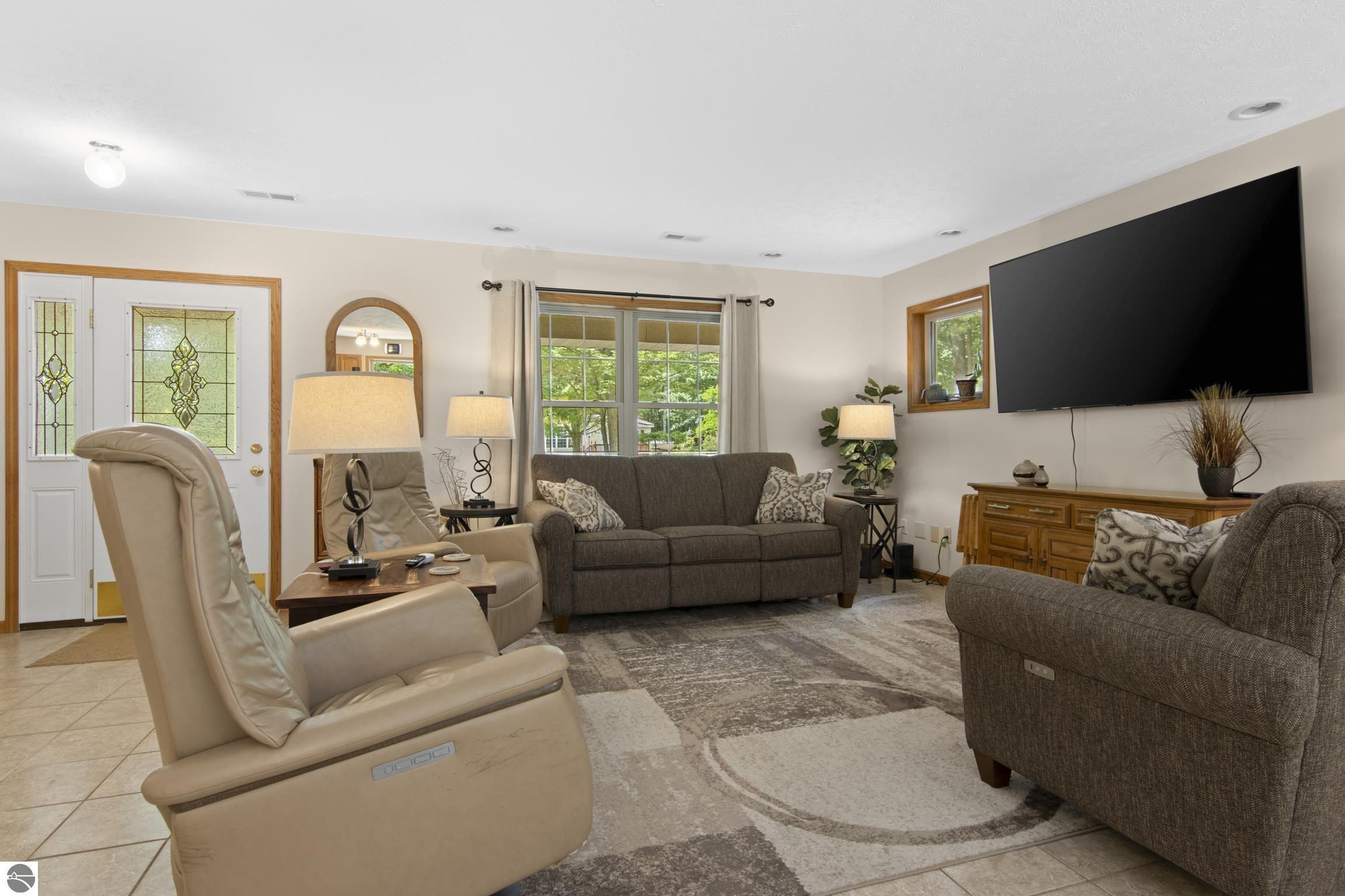 2078 Timber Trail, NE