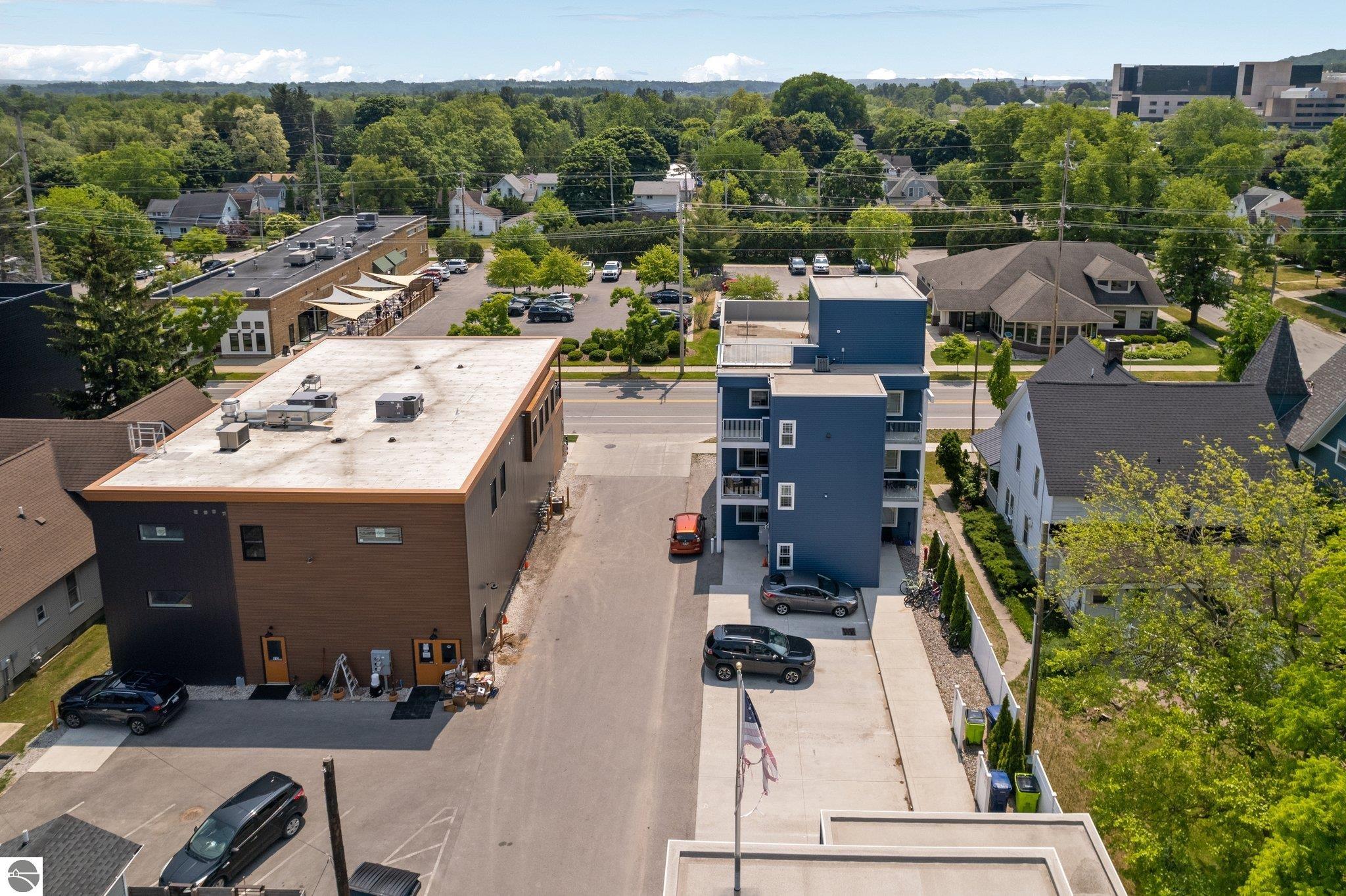 918 W Third Street # 8 Unit: 1-5, 7,8