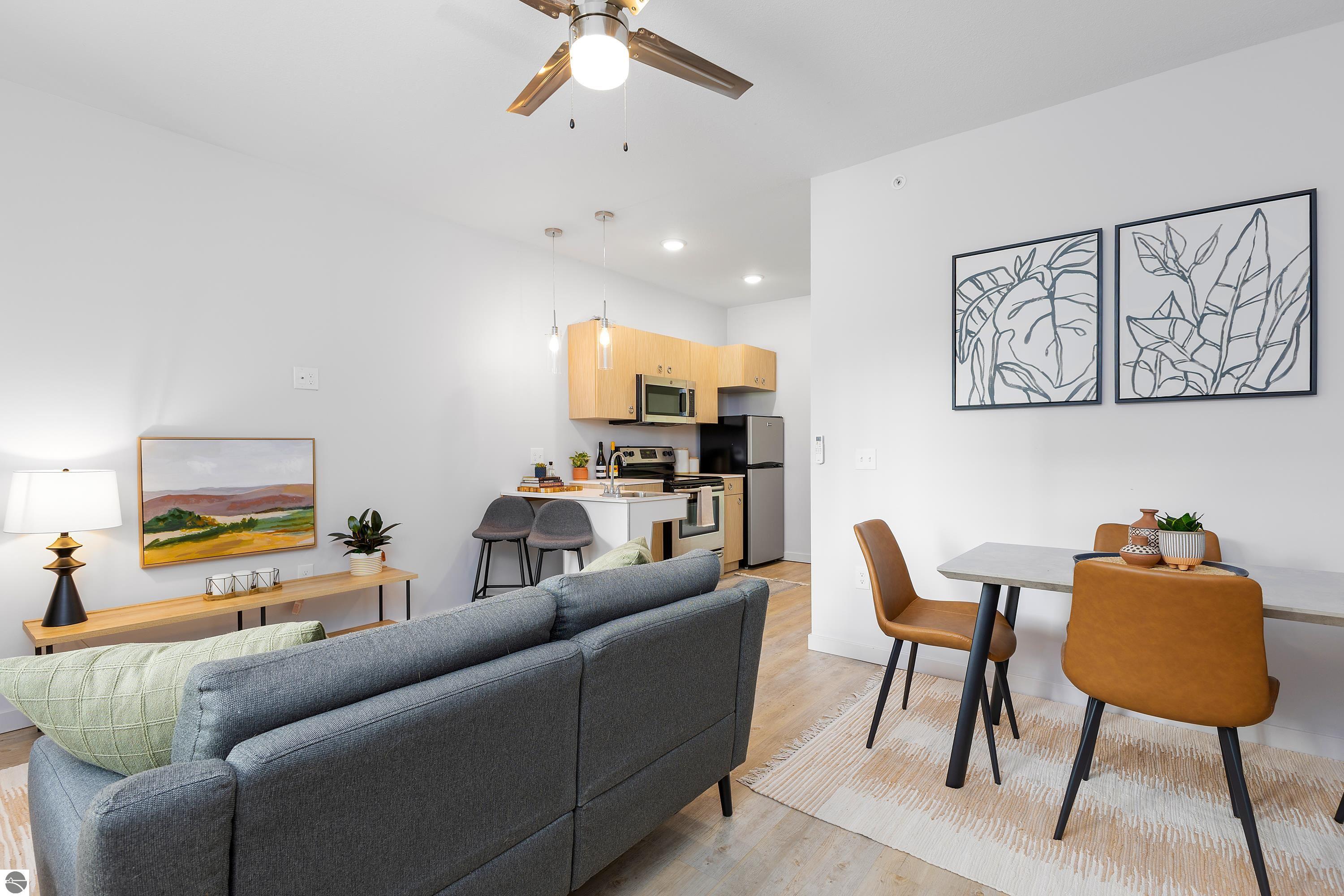 918 W Third Street # 8 Unit: 1-5, 7,8