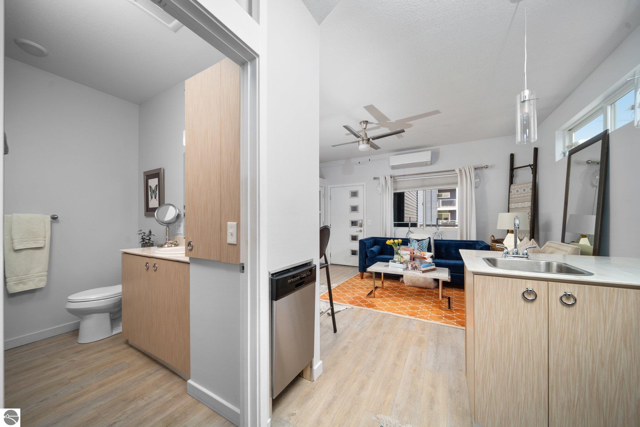 918 W Third Street # 8 Unit: 1-5, 7,8