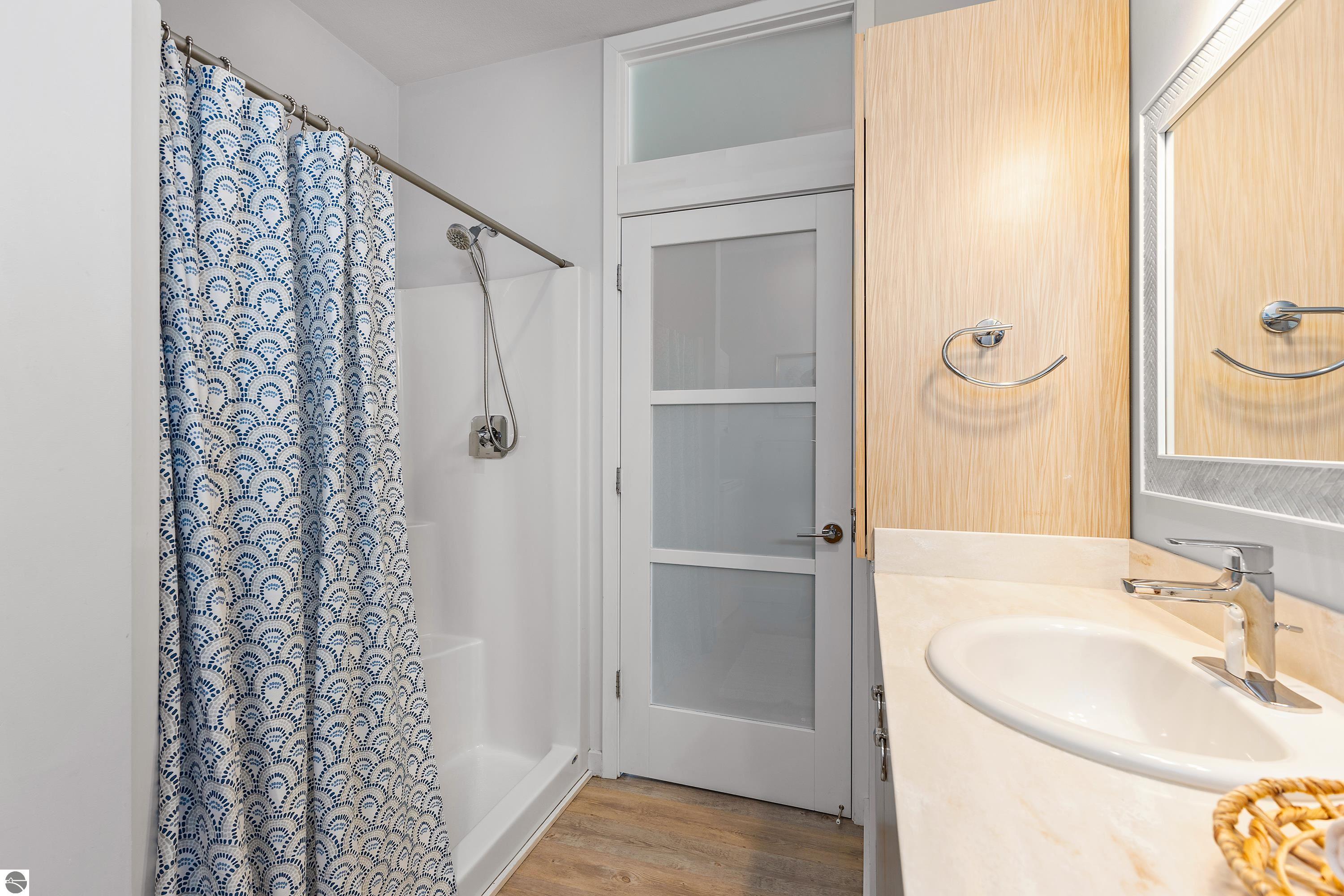 918 W Third Street # 8 Unit: 1-5, 7,8