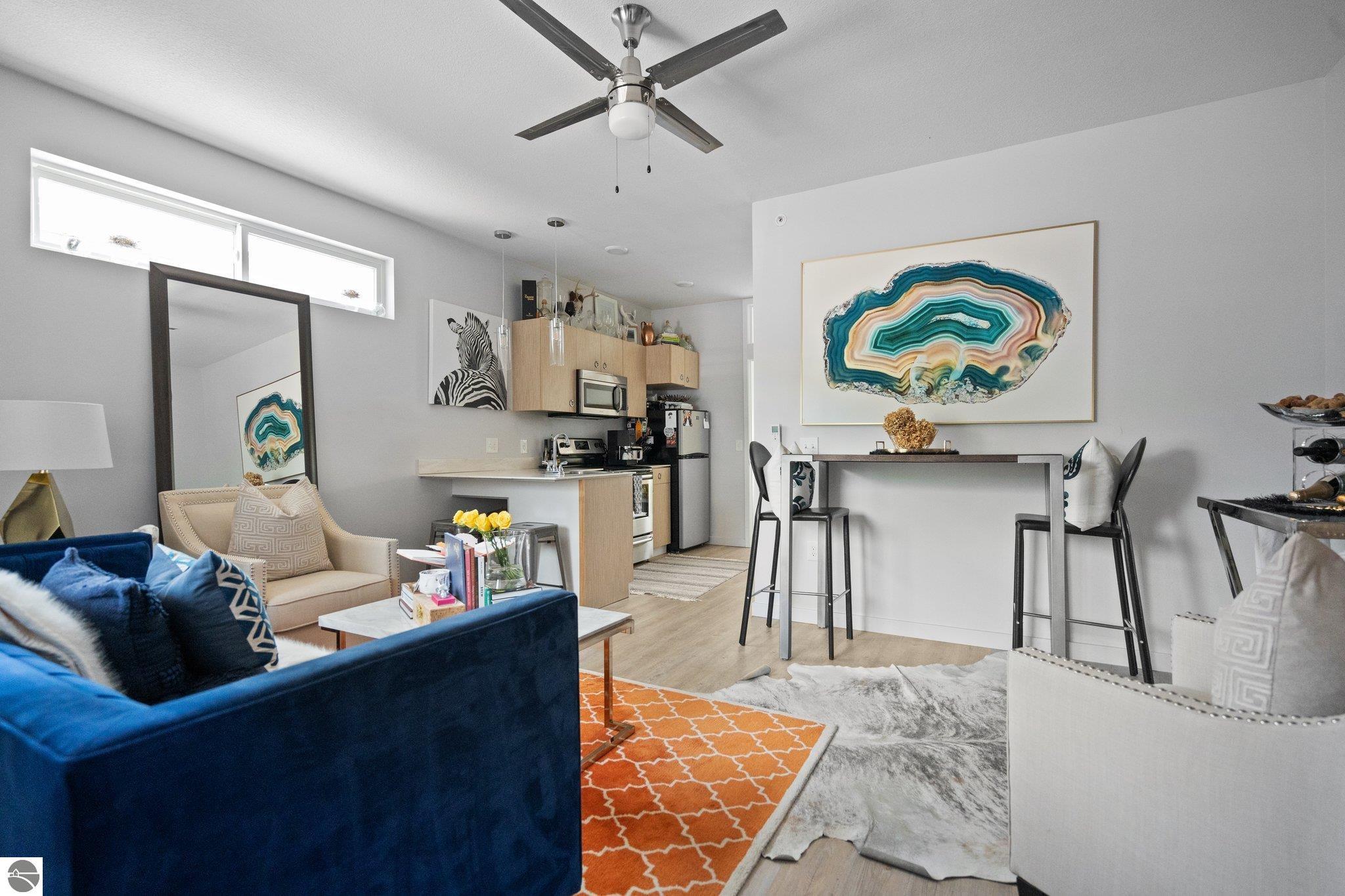 918 W Third Street # 8 Unit: 1-5, 7,8