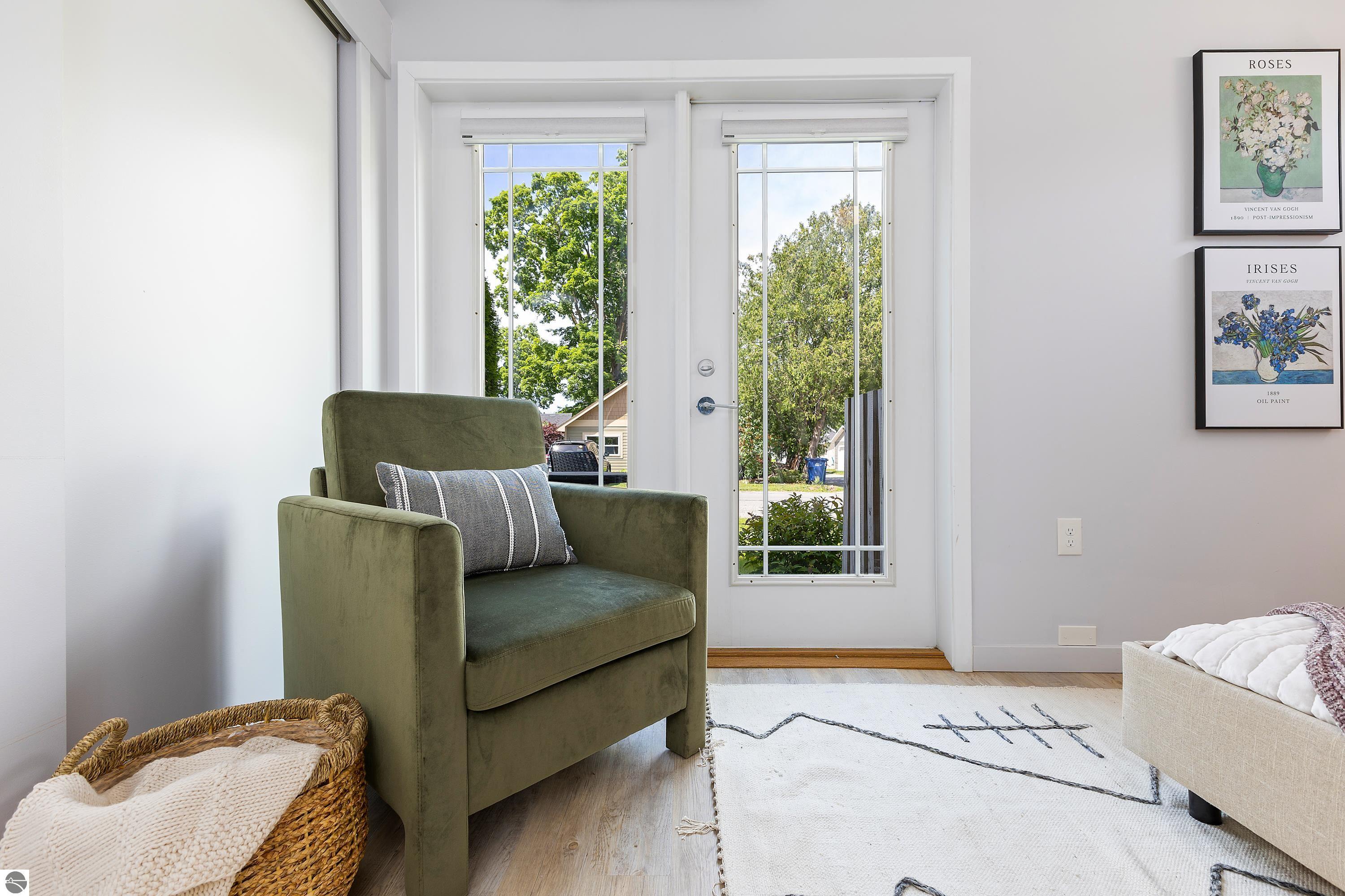 918 W Third Street # 8 Unit: 1-5, 7,8