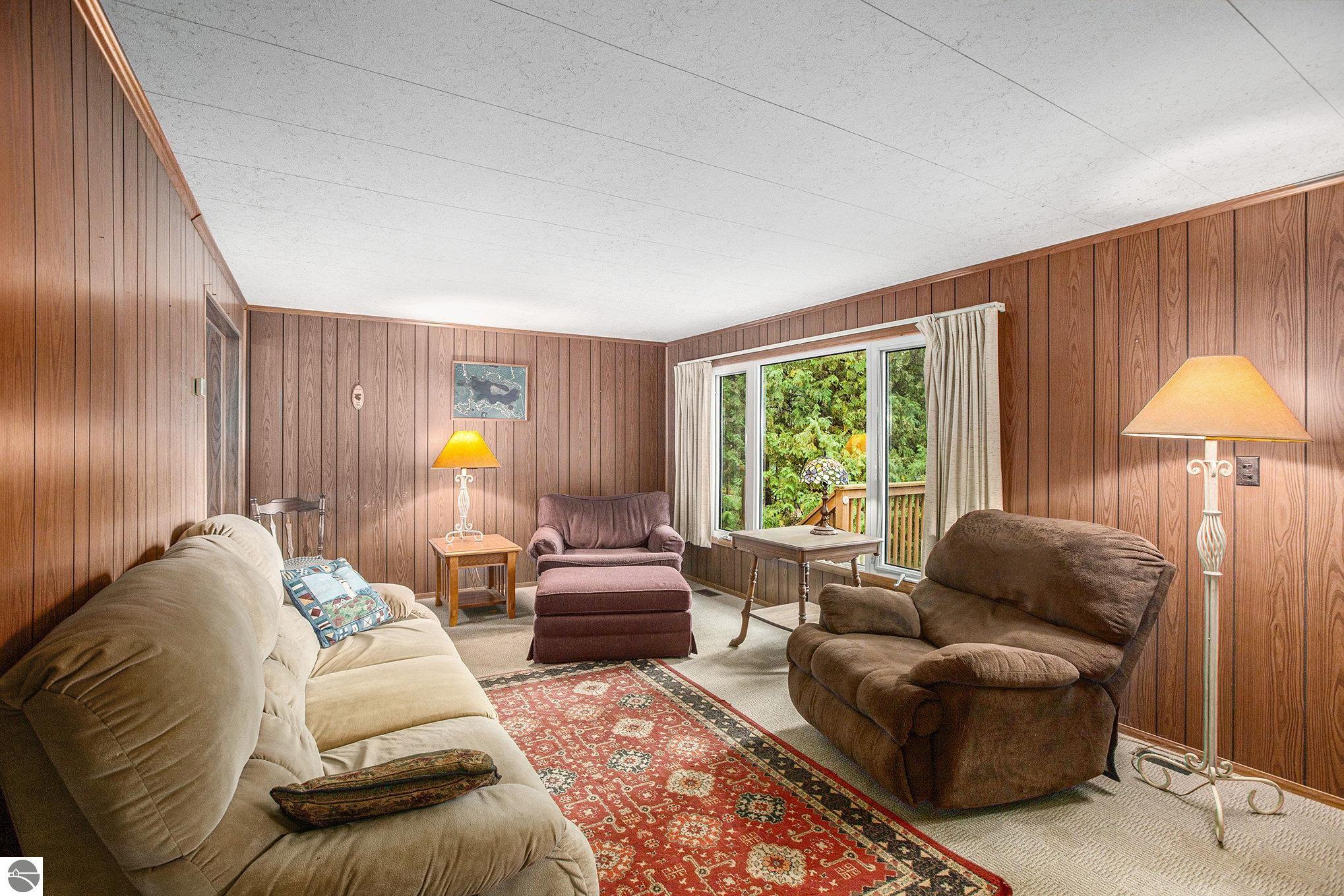 10643 White Pine Road