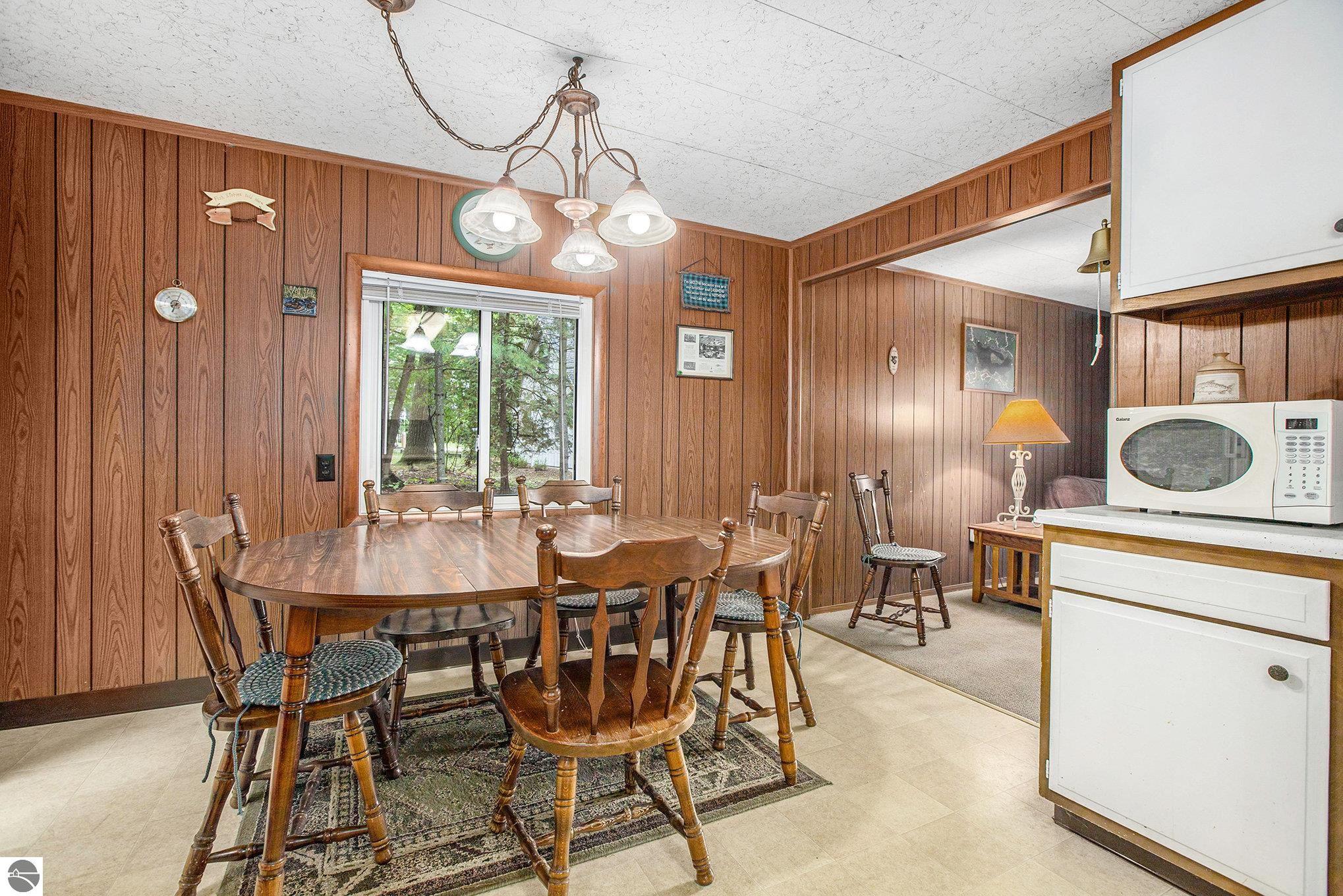 10643 White Pine Road