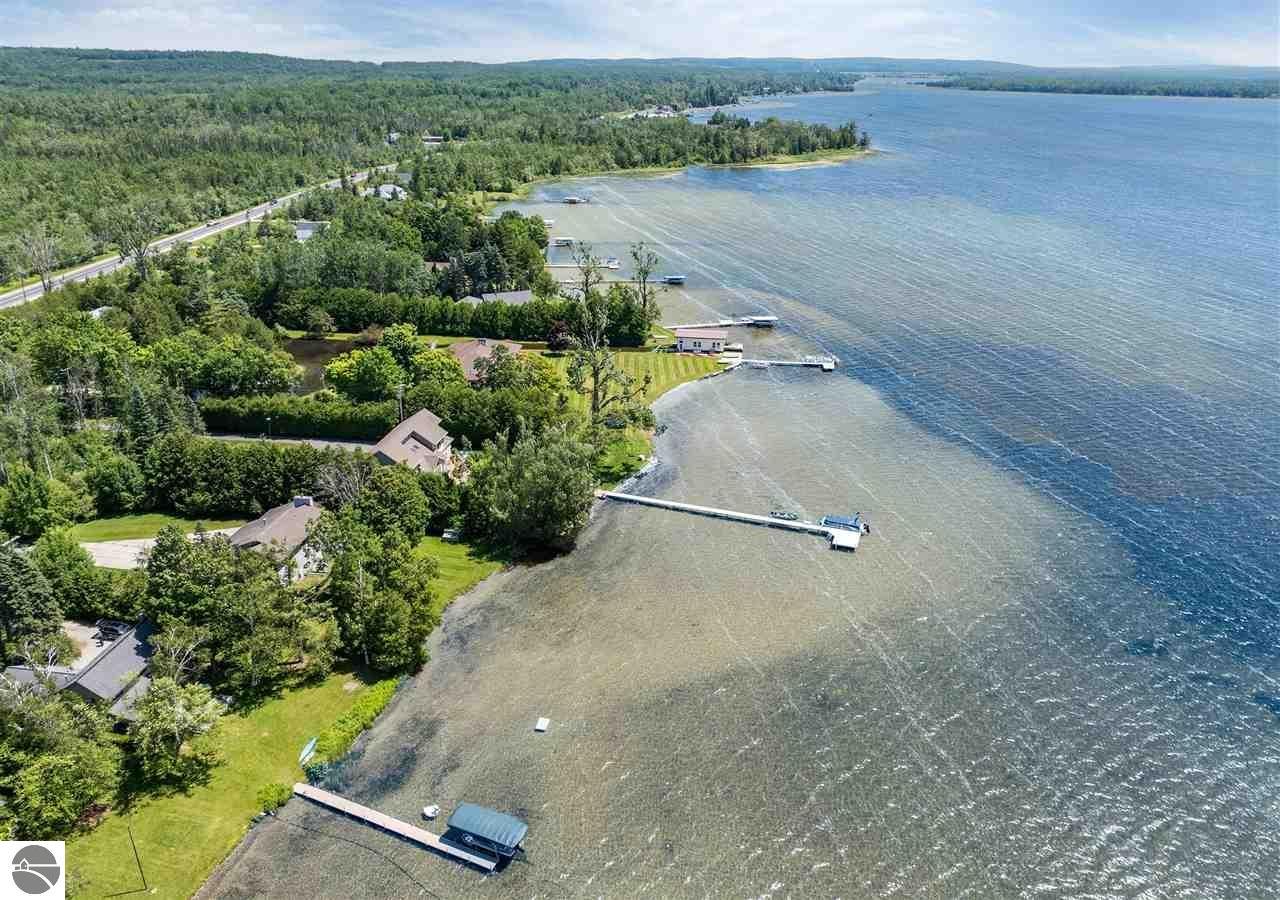 2936 Oden Road, Petoskey