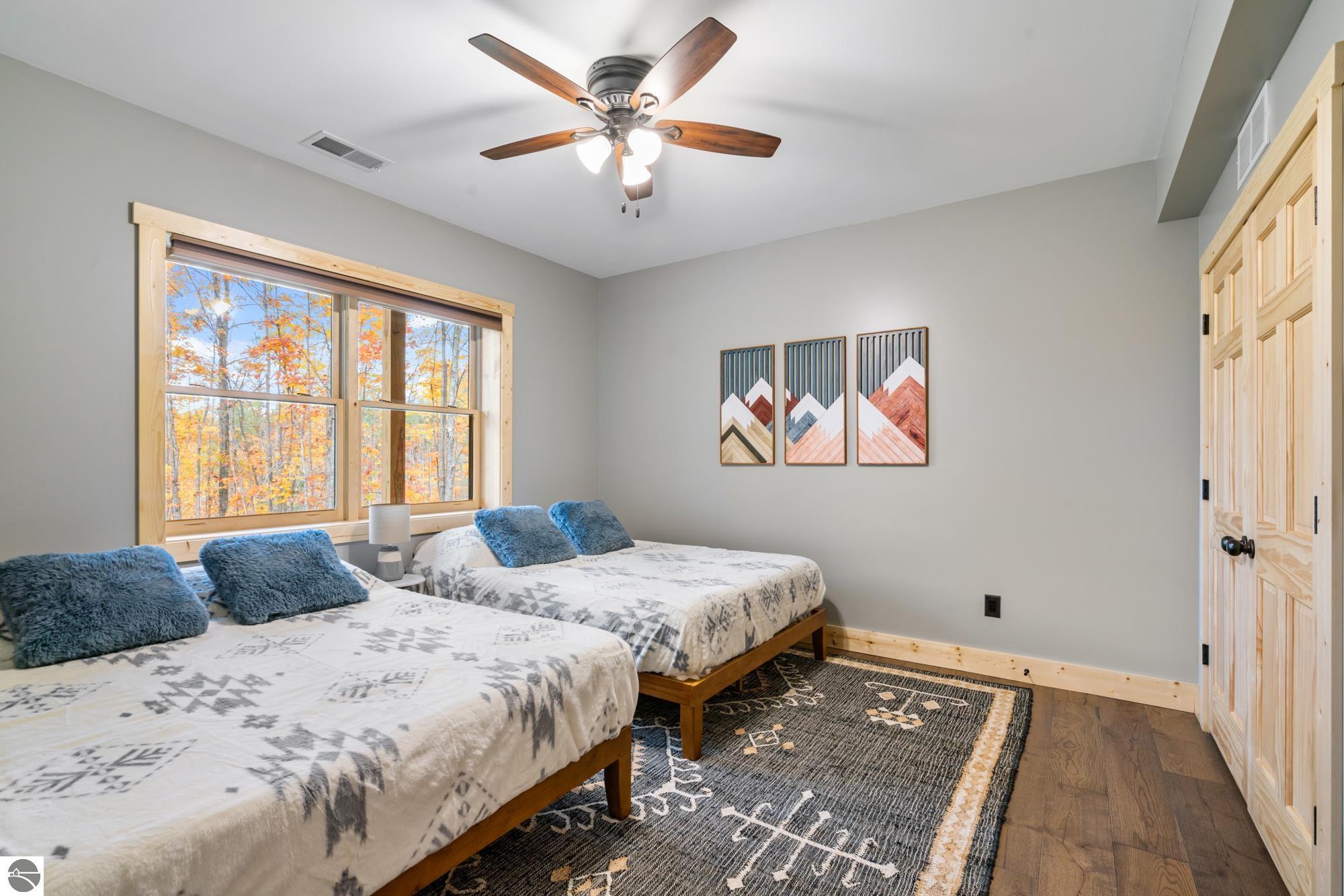 6755 Pleasantview Road