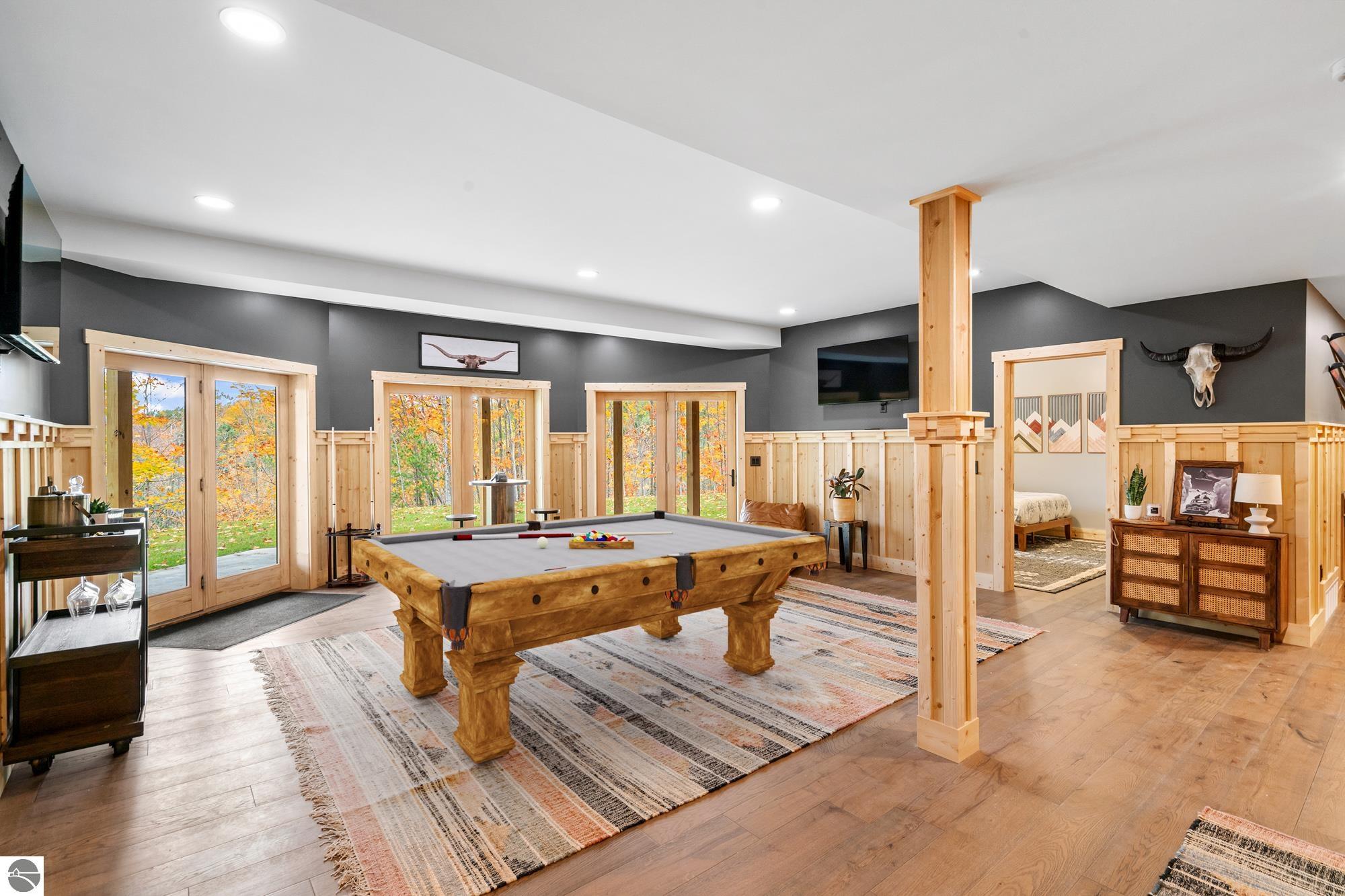 6755 Pleasantview Road