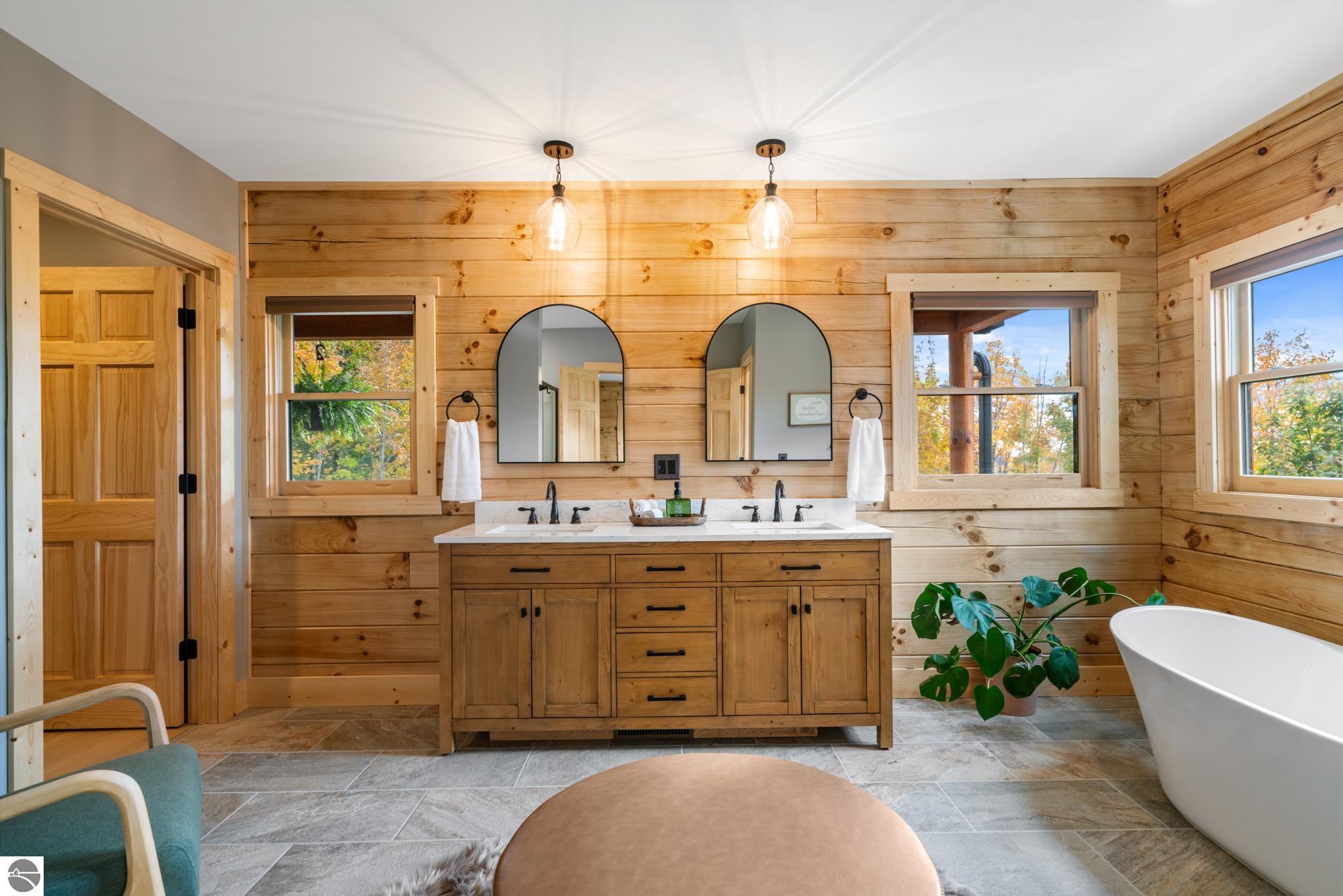 6755 Pleasantview Road