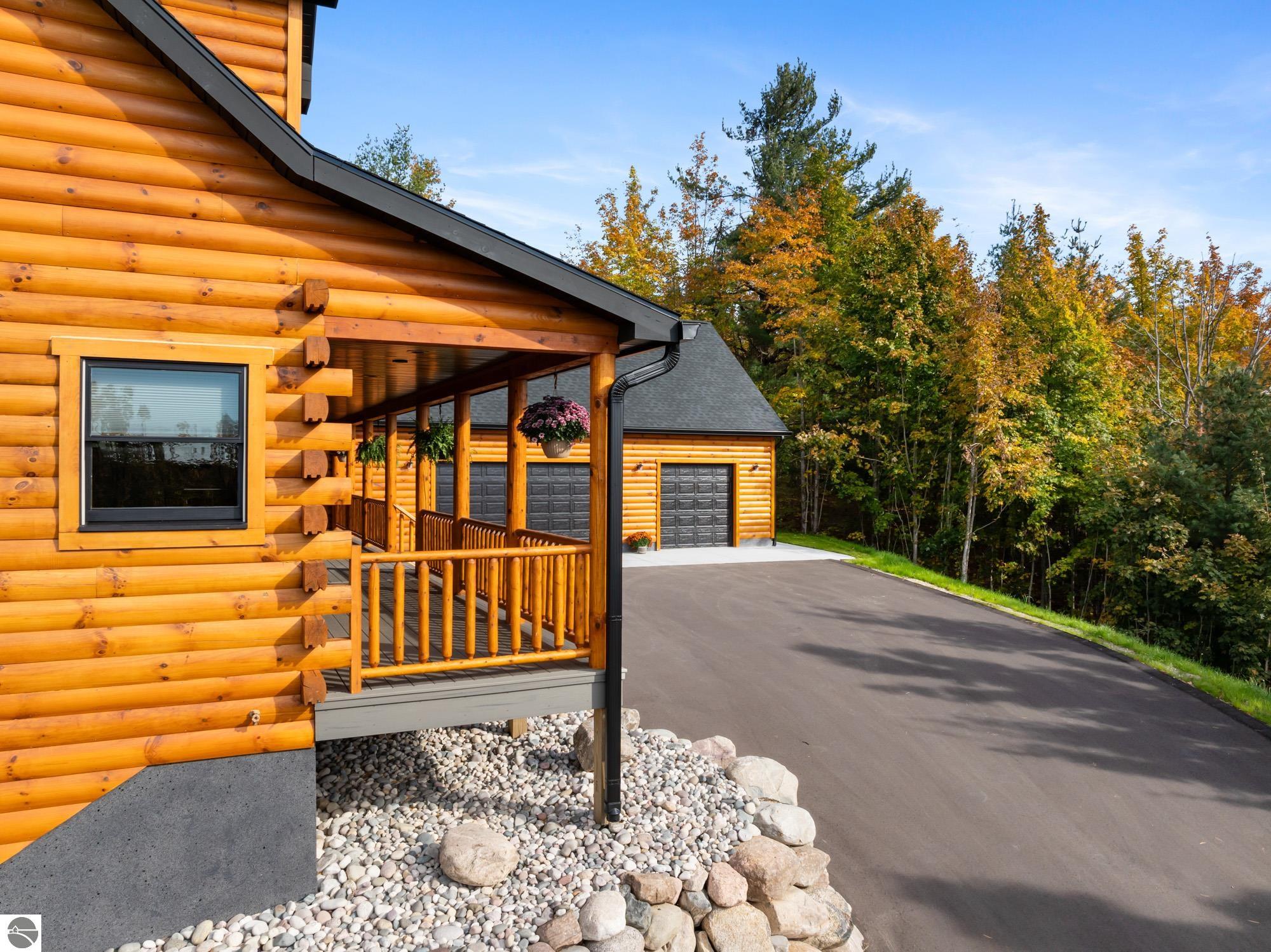 6755 Pleasantview Road