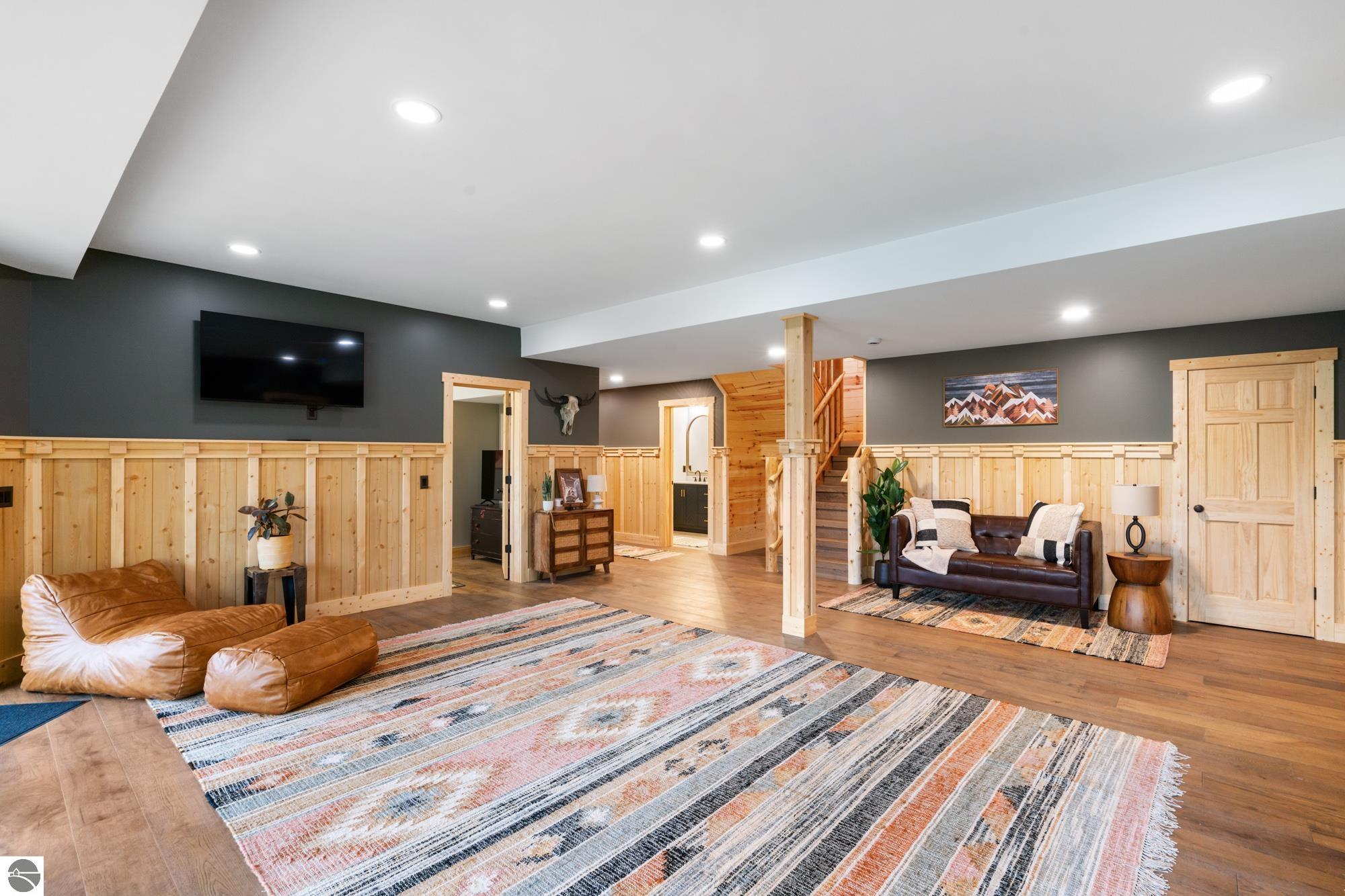 6755 Pleasantview Road