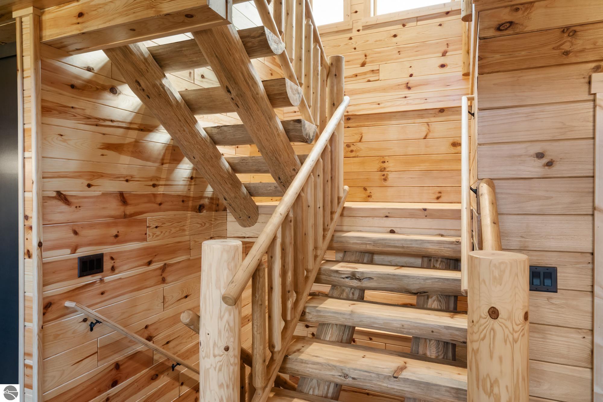 6755 Pleasantview Road