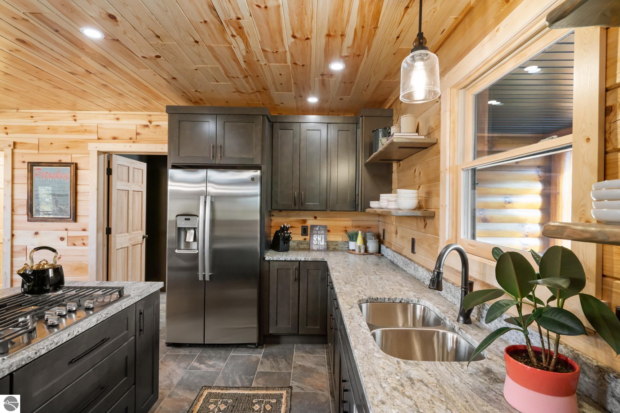 6755 Pleasantview Road